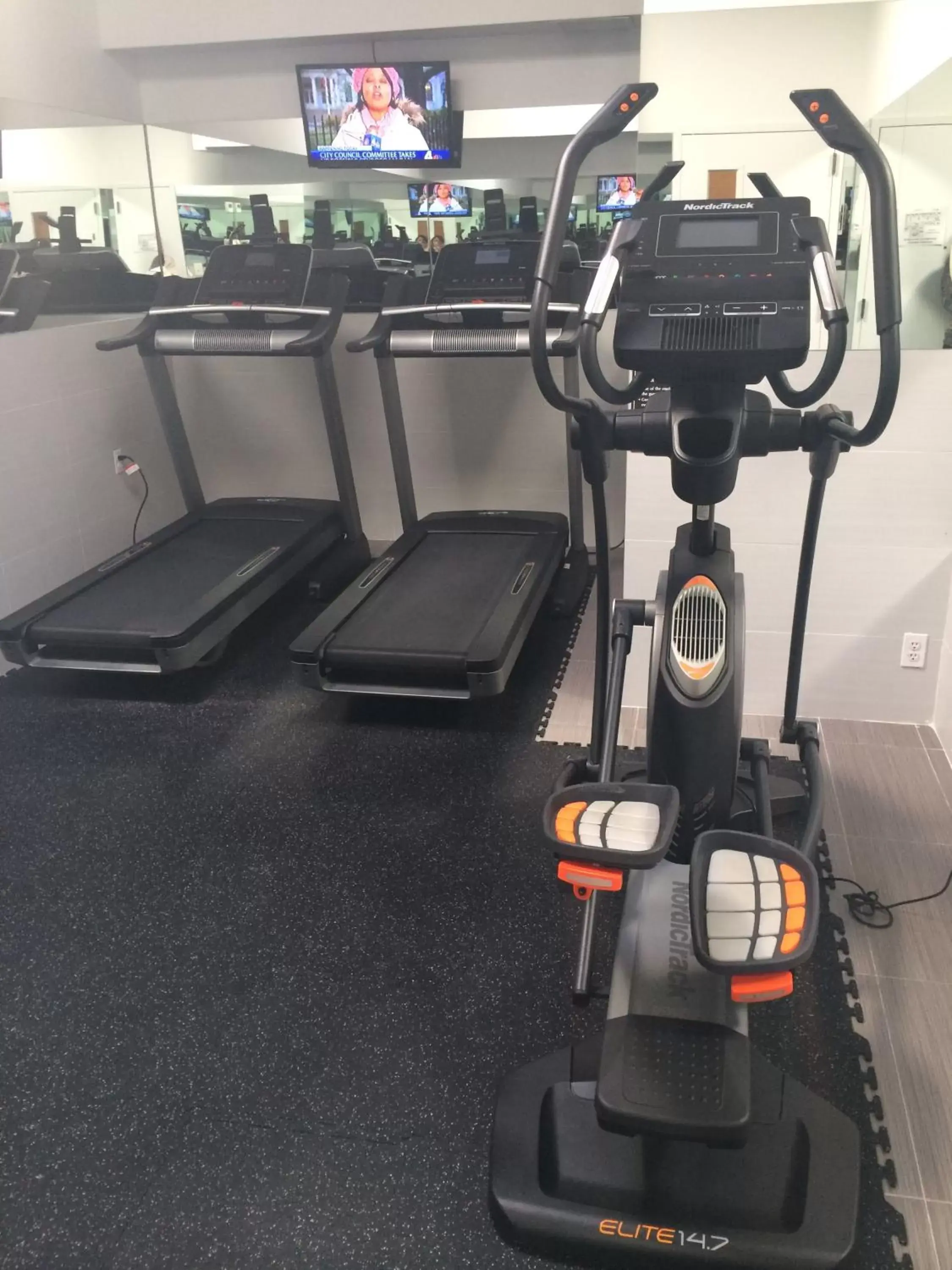 Fitness centre/facilities, Fitness Center/Facilities in Pointe Plaza Hotel