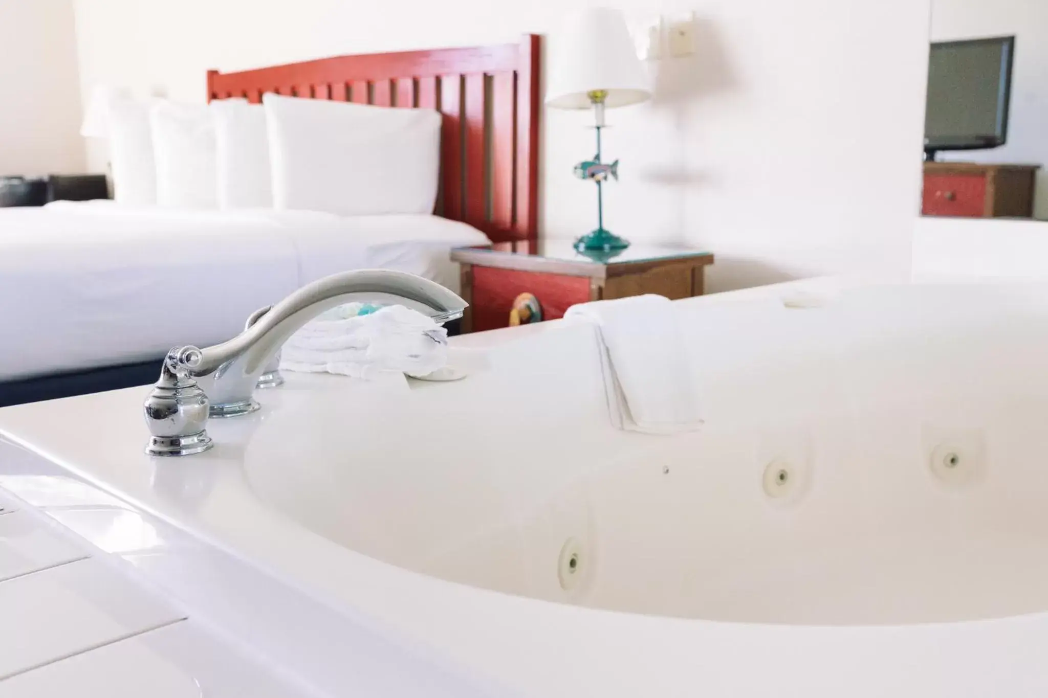 Bathroom in Wildwood Lodge & Suites