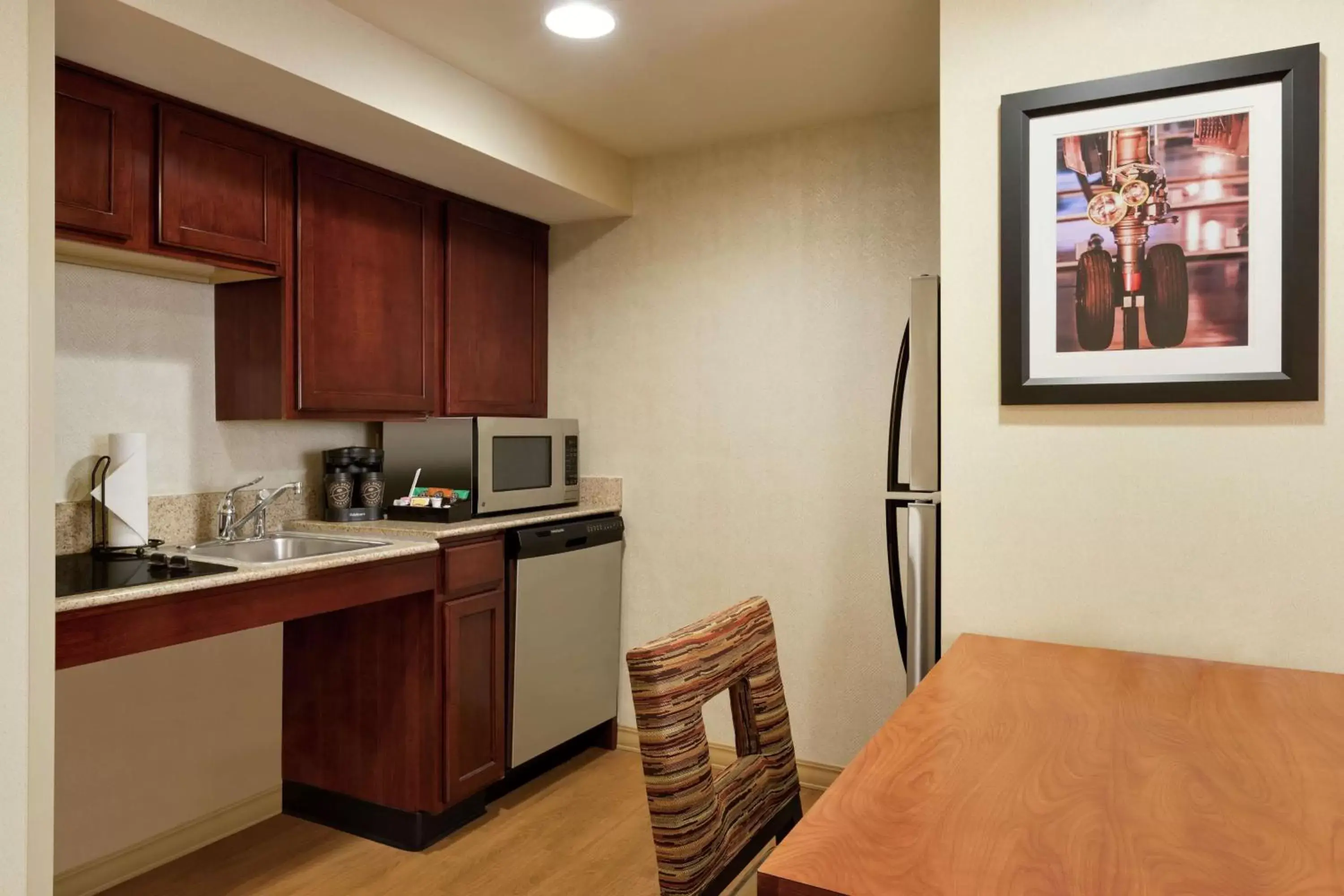 Kitchen or kitchenette, Kitchen/Kitchenette in Homewood Suites by Hilton Dulles-North Loudoun