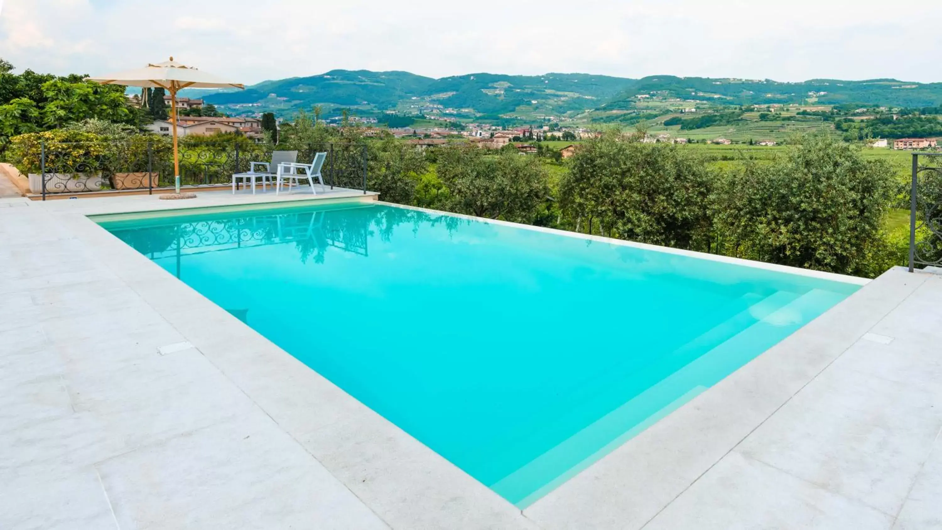 Pool view in Hotel Villa Moron