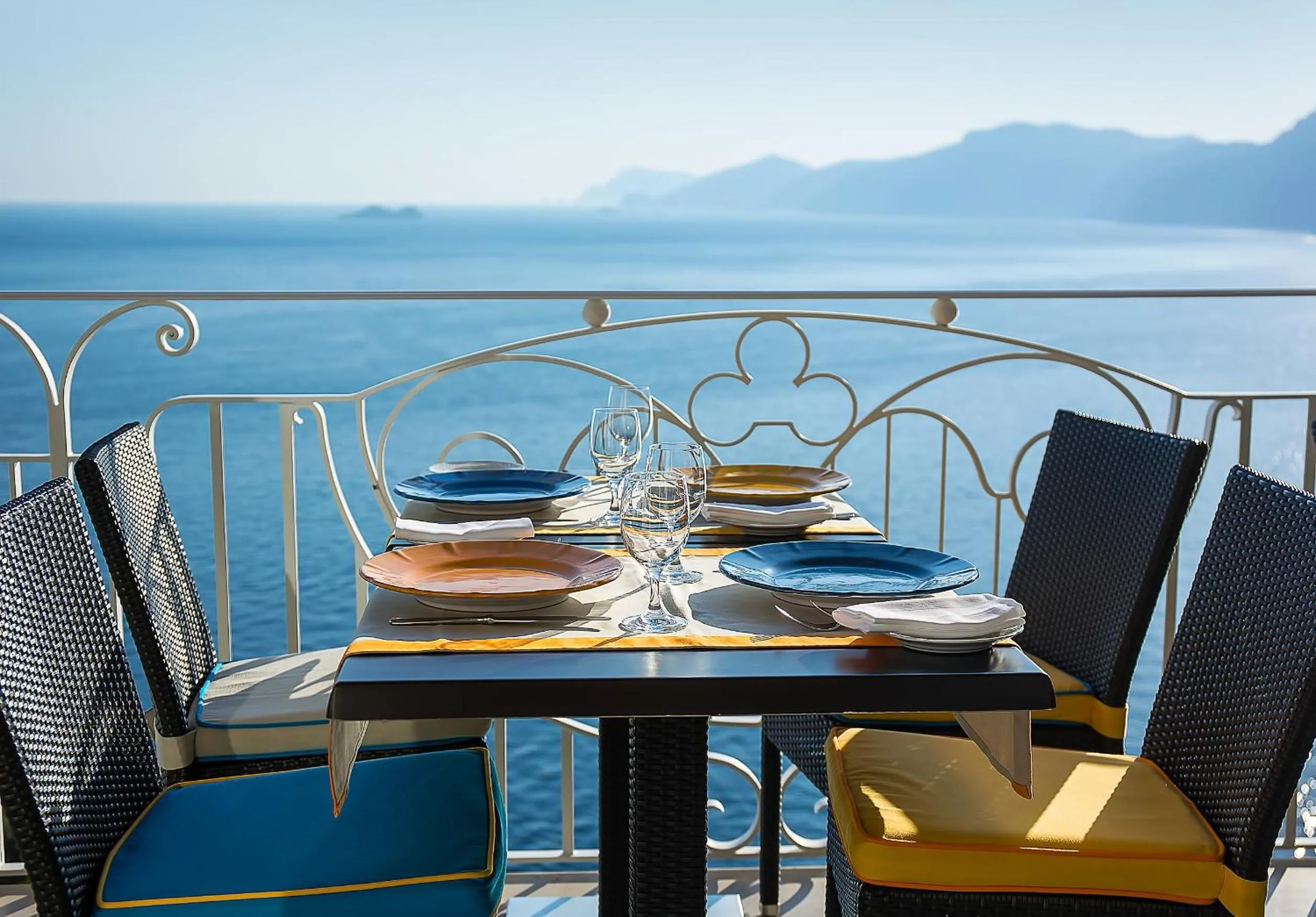 Restaurant/places to eat in Tramonto d'Oro