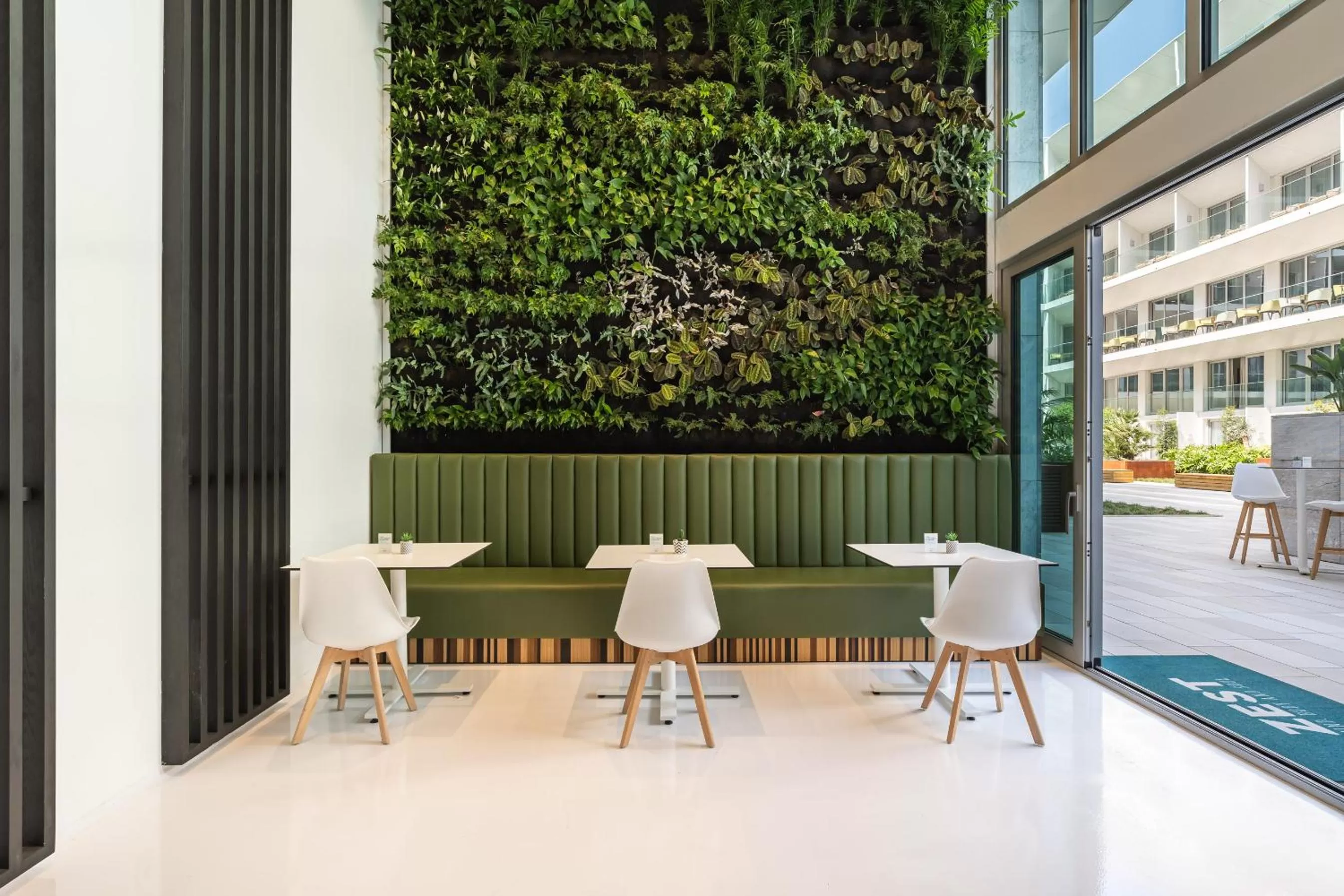 Restaurant/places to eat in Hyatt Regency Lisbon