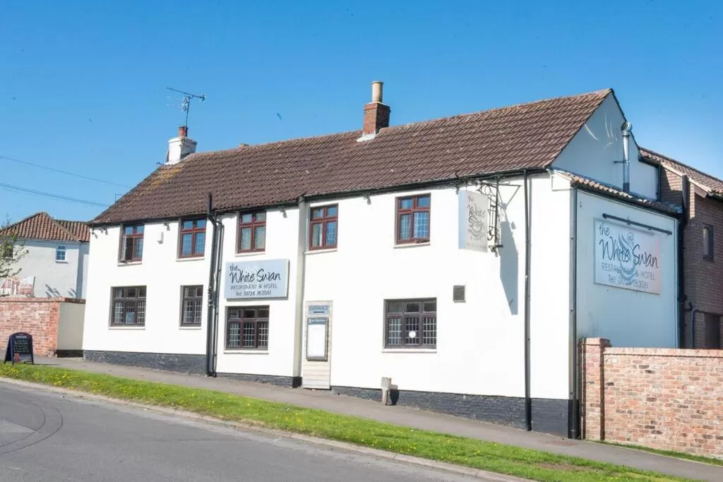 Property building in The White Swan