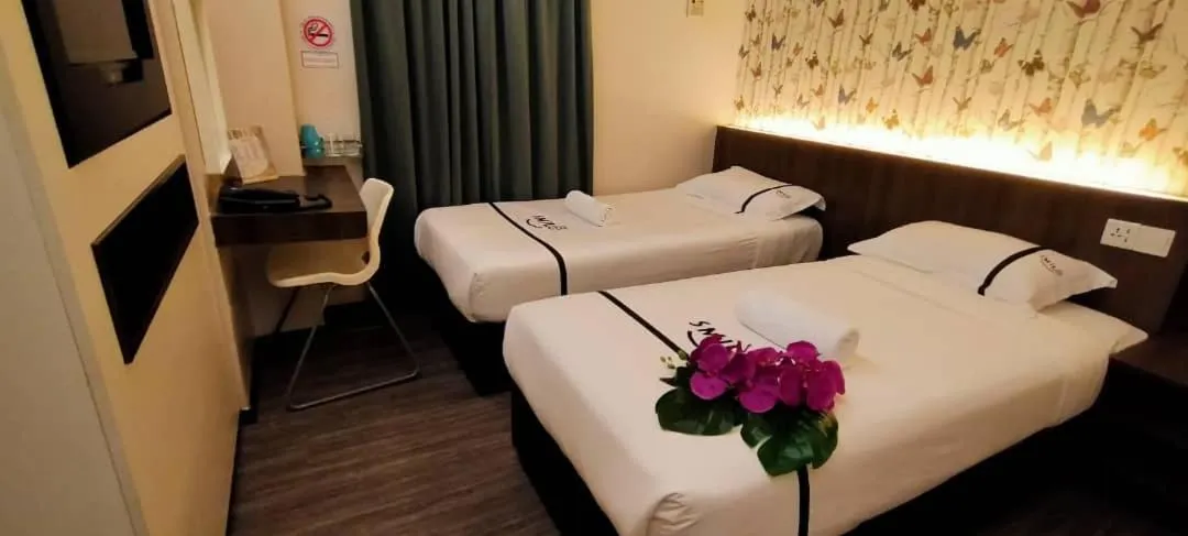 Twin Room in Smile Hotel Cheras Pudu KL