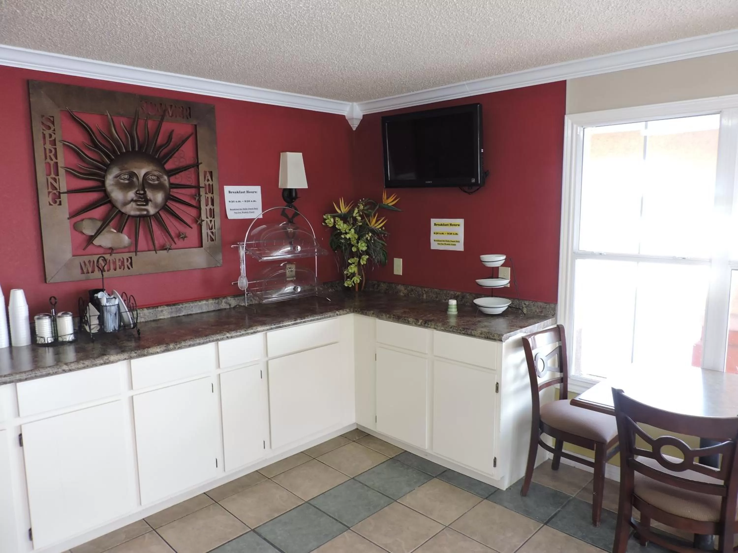 Kitchen/Kitchenette in Budget Inn Temple