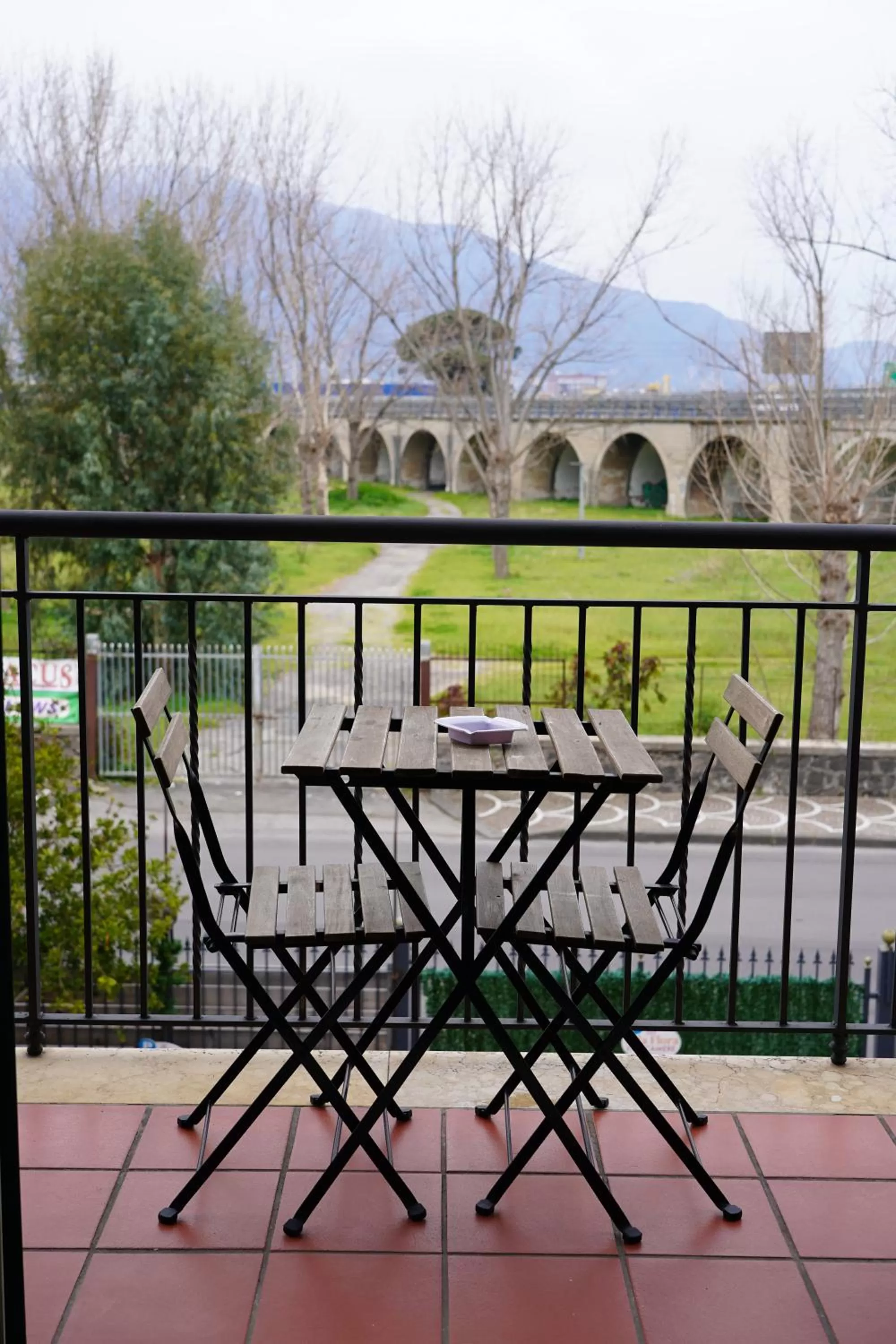 Property building in Villa Flora