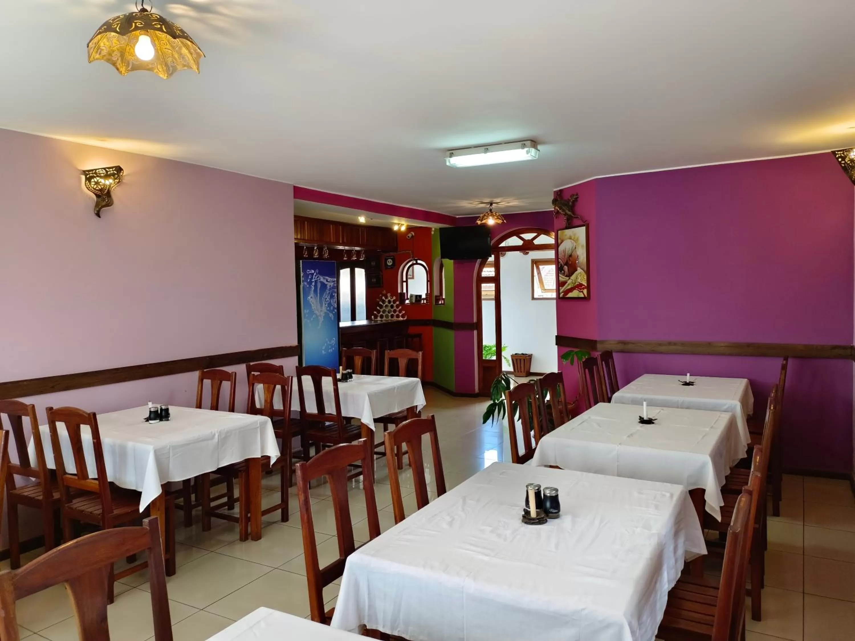 Restaurant/places to eat in Antsirabe Hotel