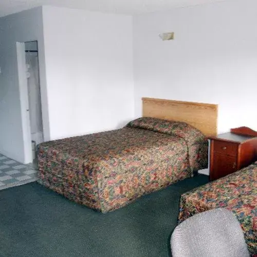 Bed in Hyland Motel Van Nuys