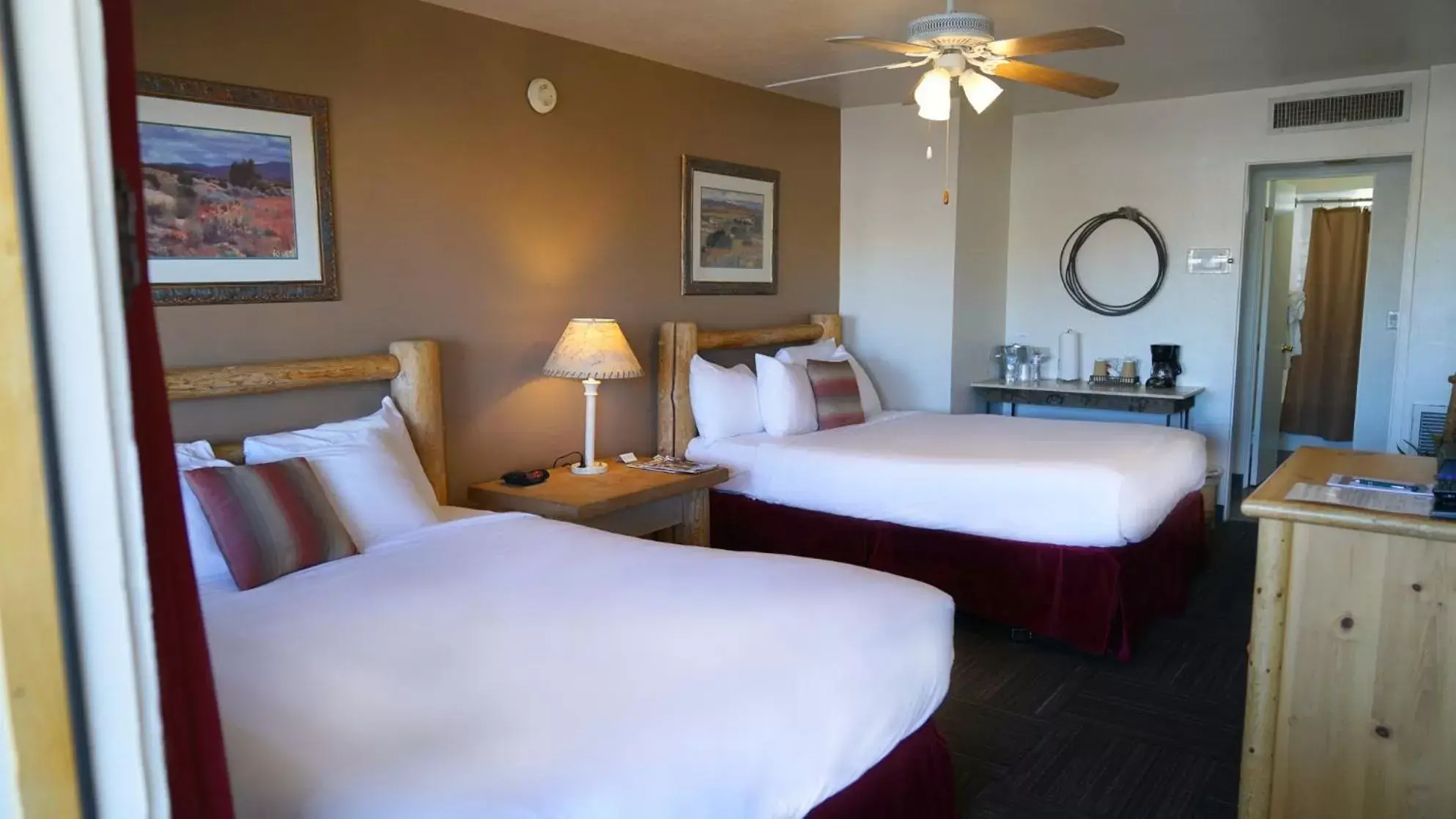 Bed in Fort Verde Suites