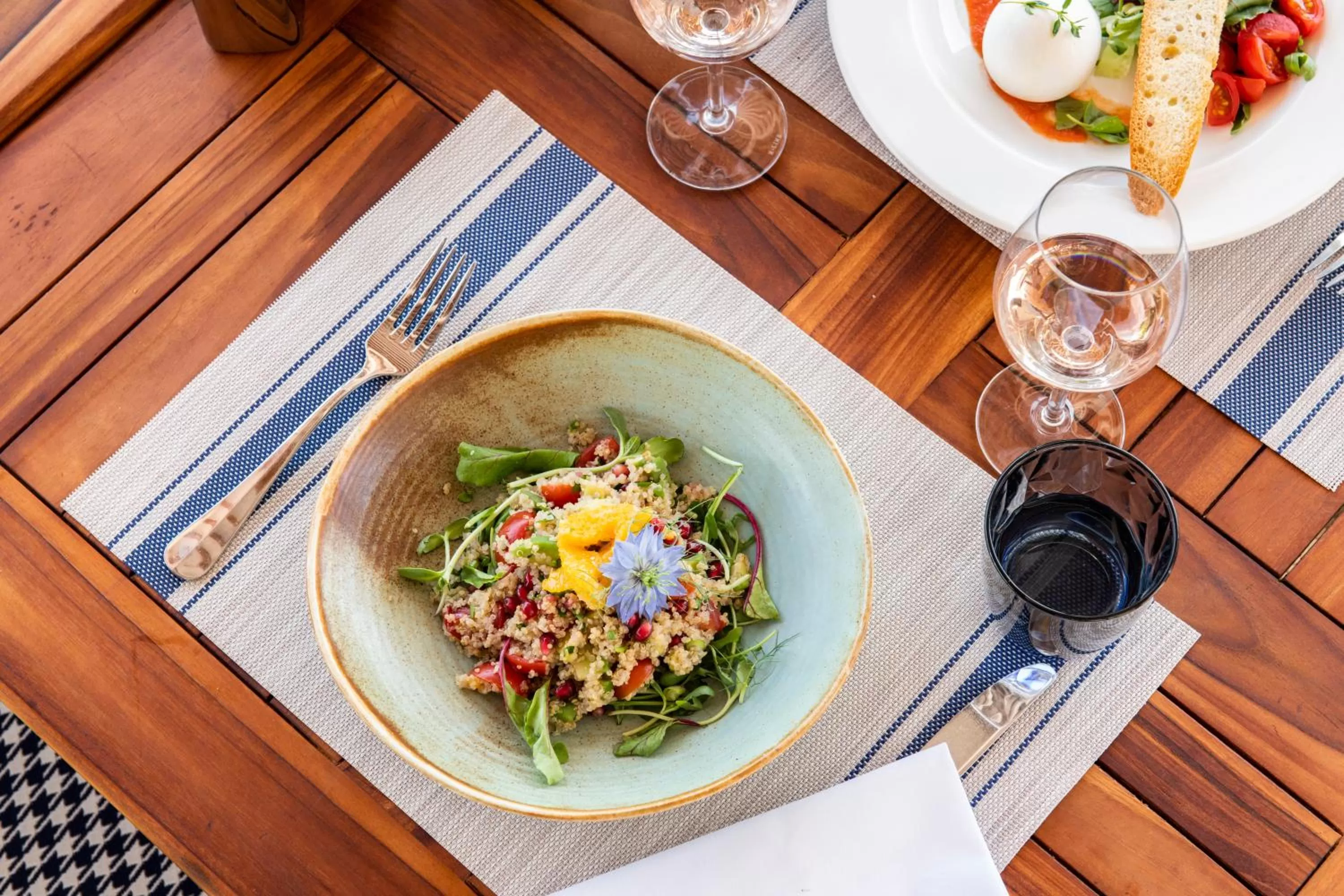 Restaurant/places to eat in Radisson Blu Resort & Spa