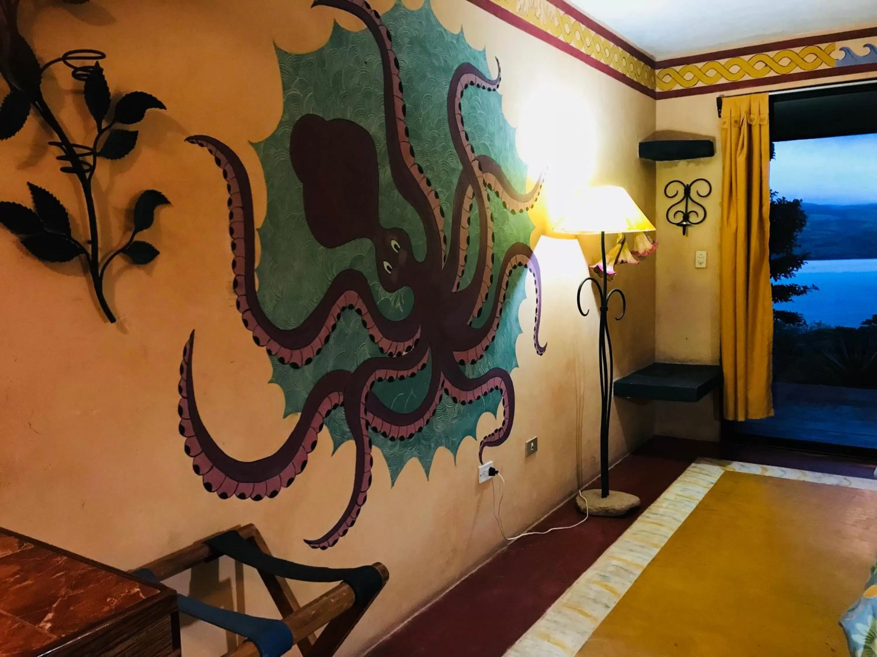 Bedroom in Lake Arenal Brewery & Hotel