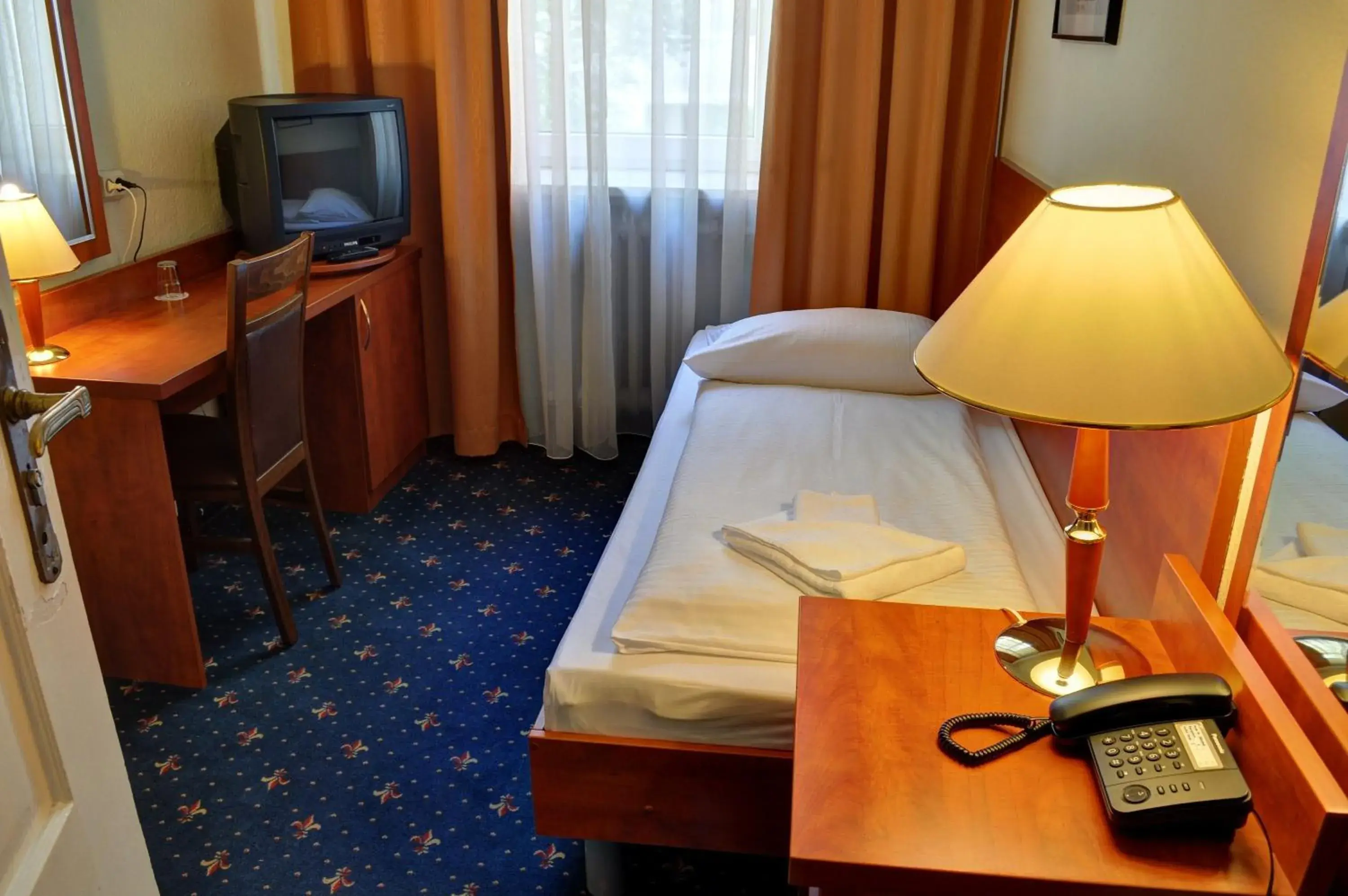 Bedroom, Bed in Hotel Europa City