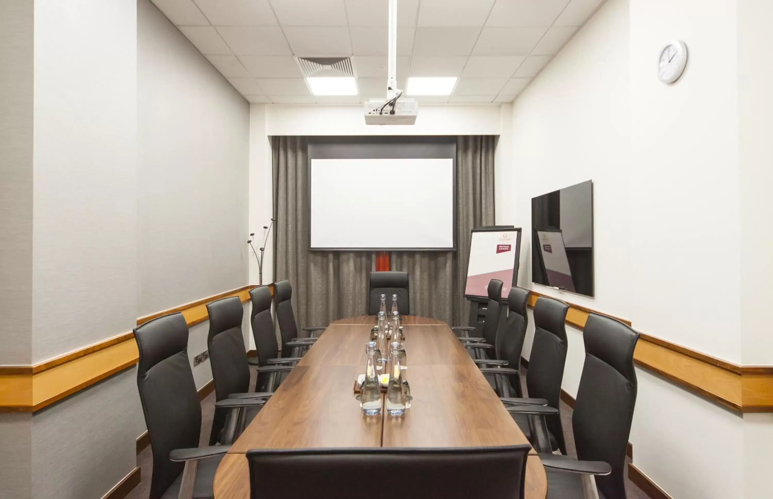 Meeting/conference room in Clayton Hotel, Leeds