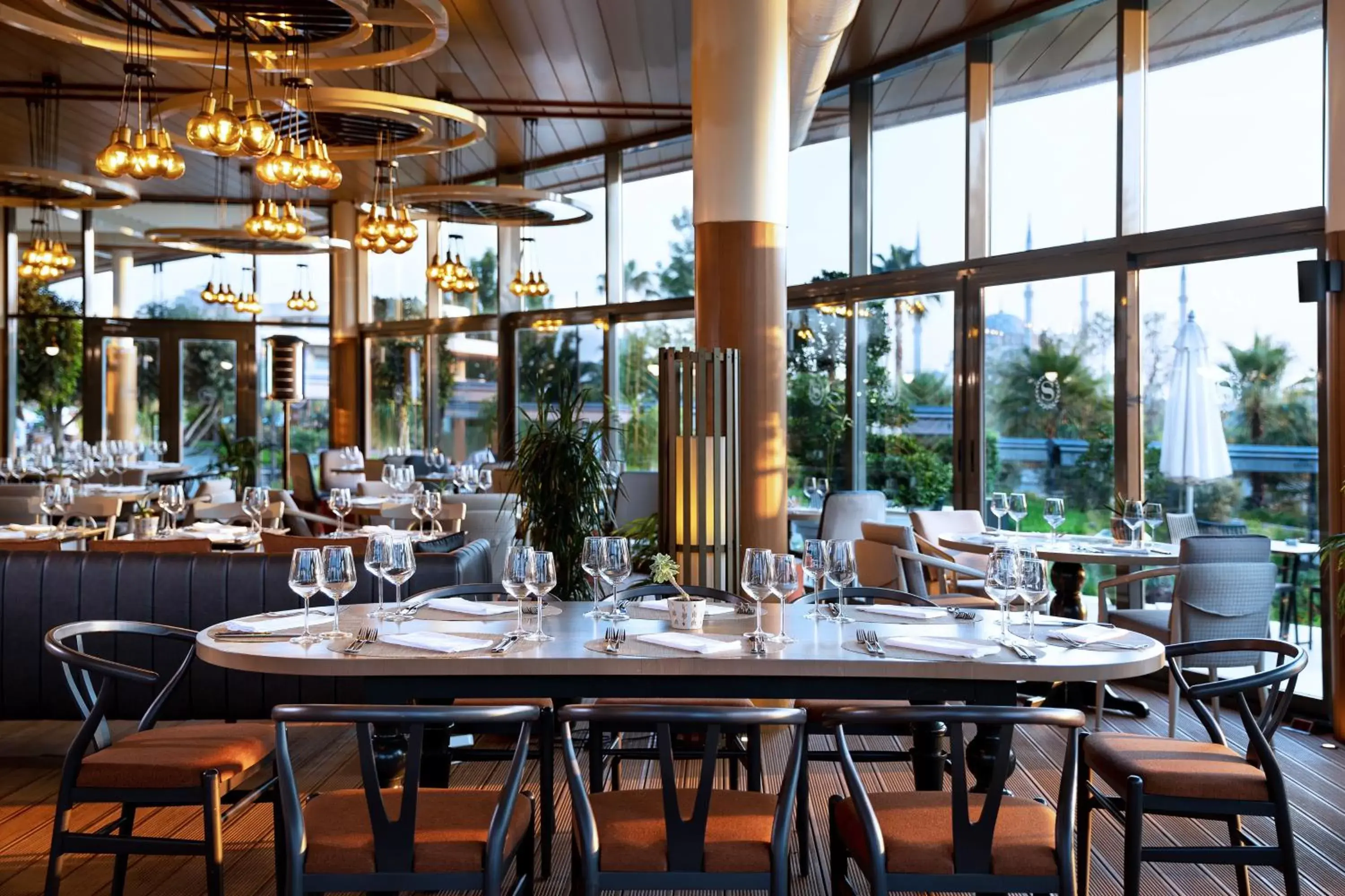 Restaurant/Places to Eat in Sheraton Grand Adana
