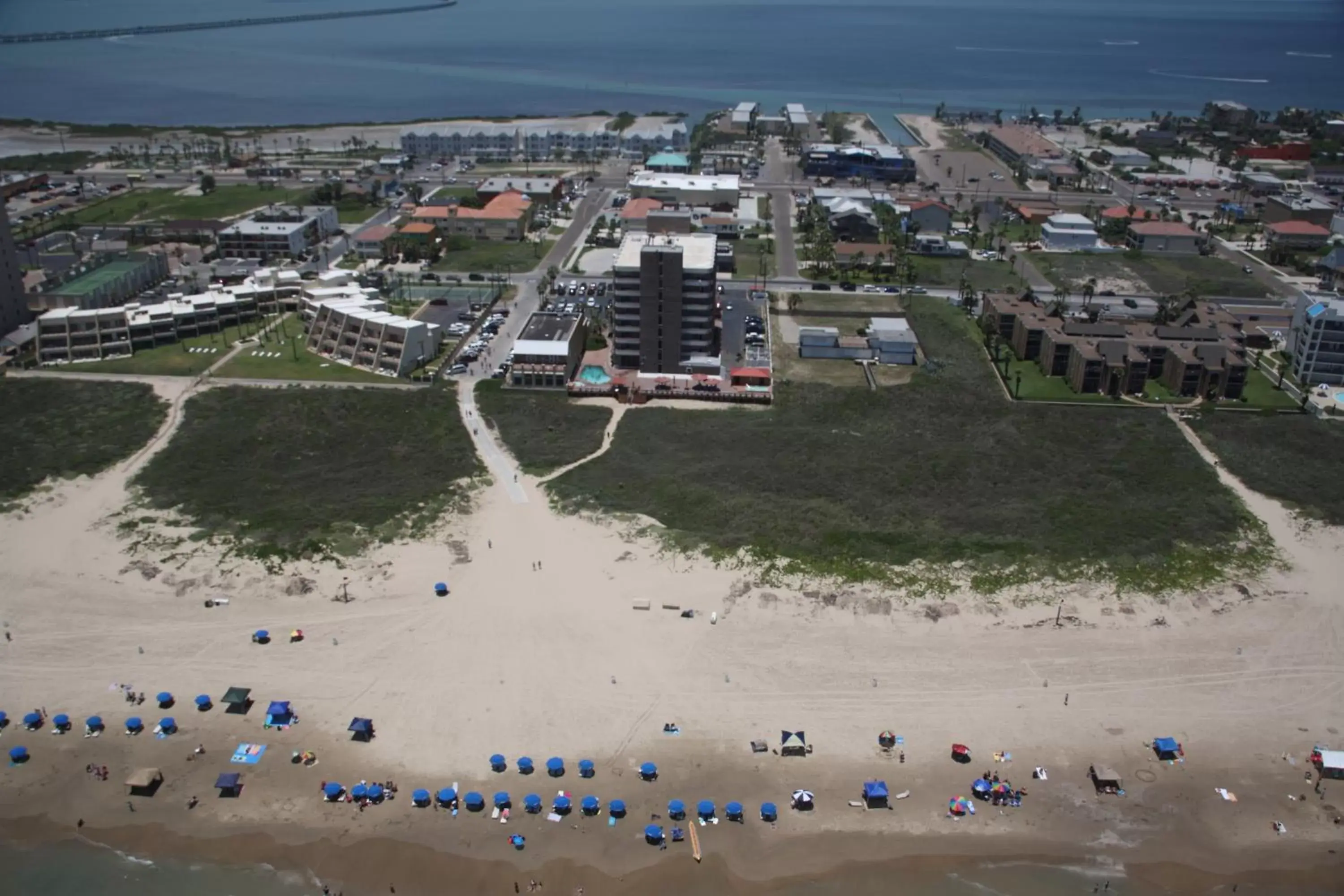 Property building, Bird's-eye View in Padre South Hotel On The Beach