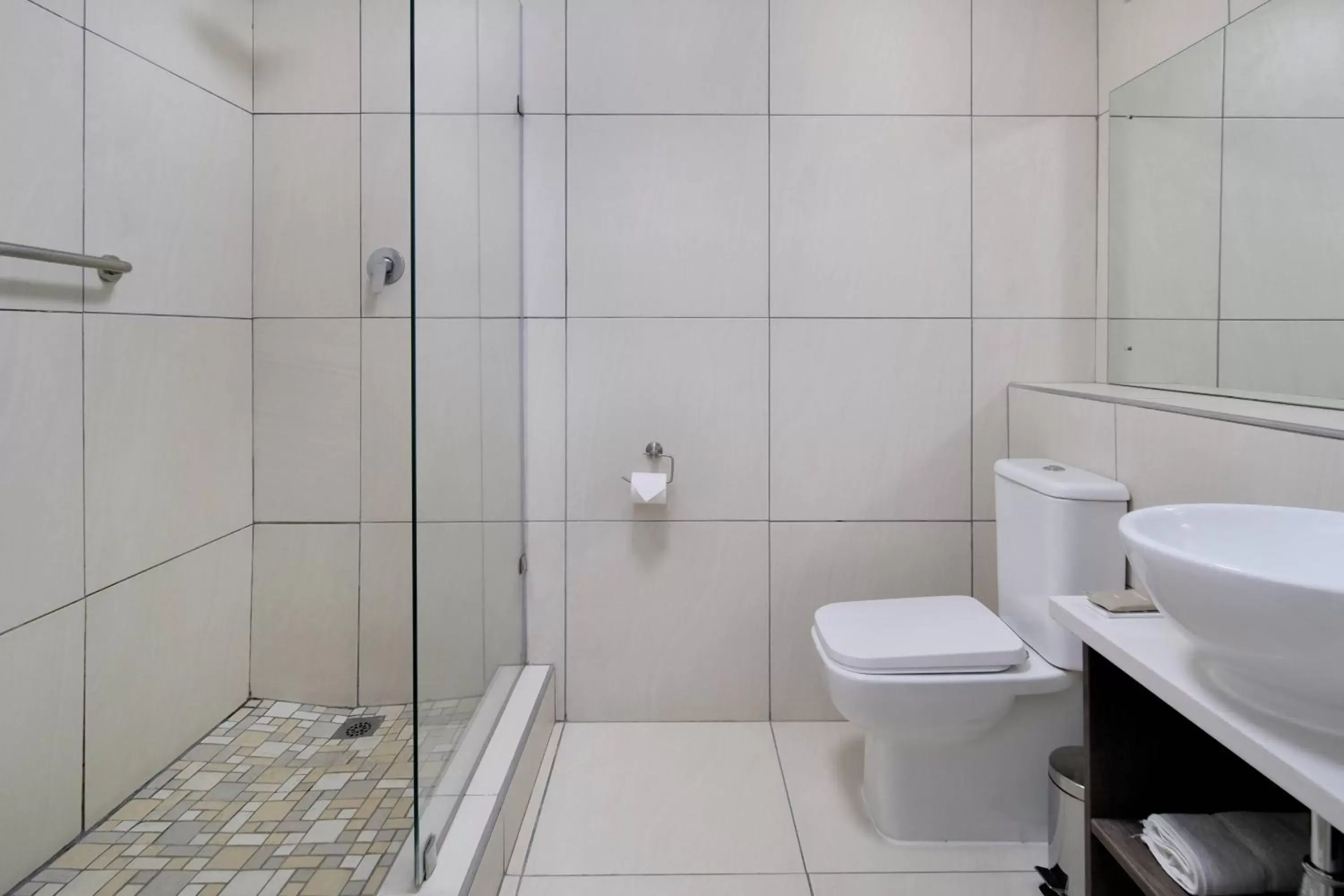 Bathroom in Protea Hotel by Marriott Polokwane Landmark