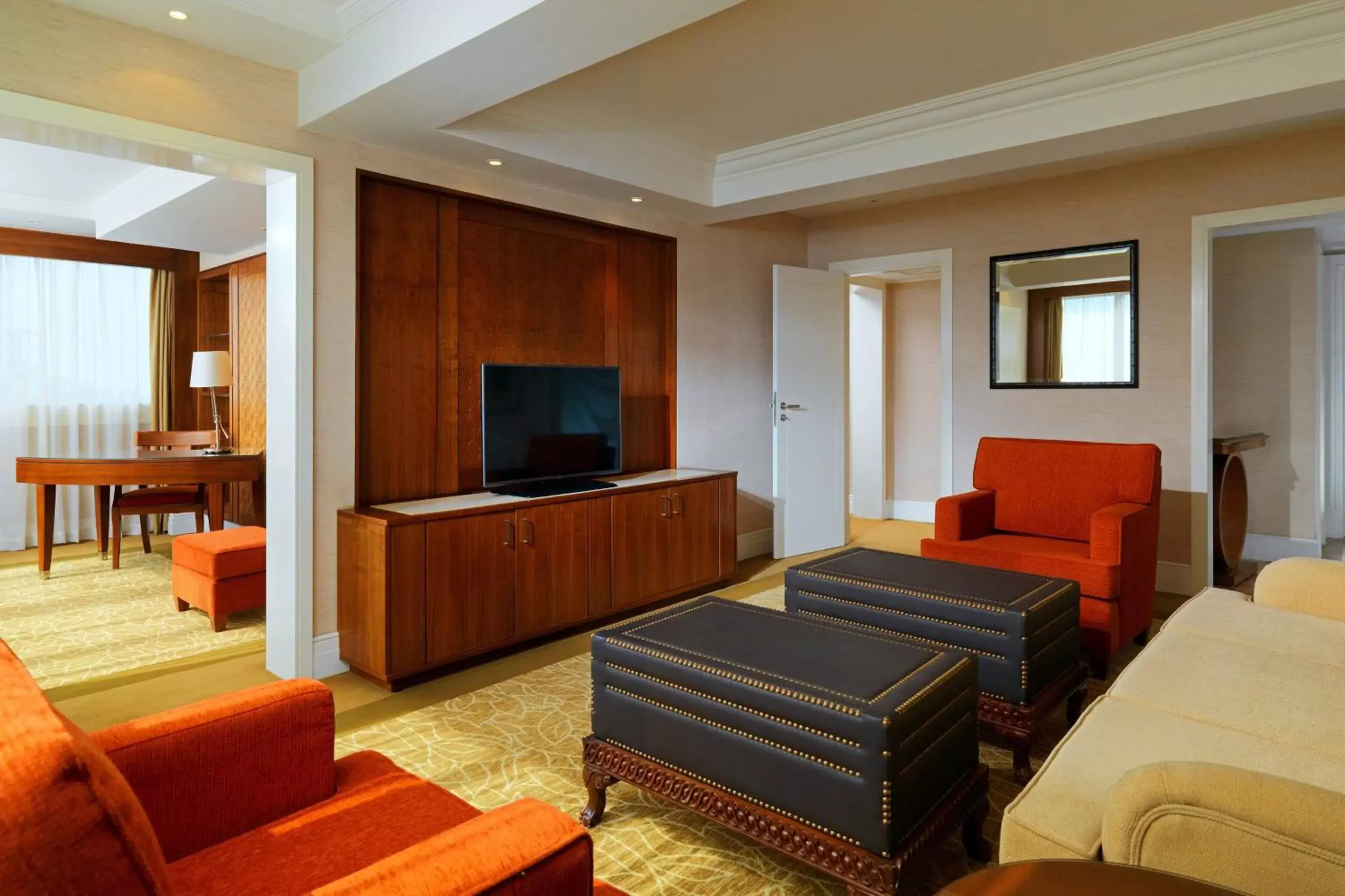 Living room, TV/Entertainment Center in Sheraton Cairo Hotel & Casino