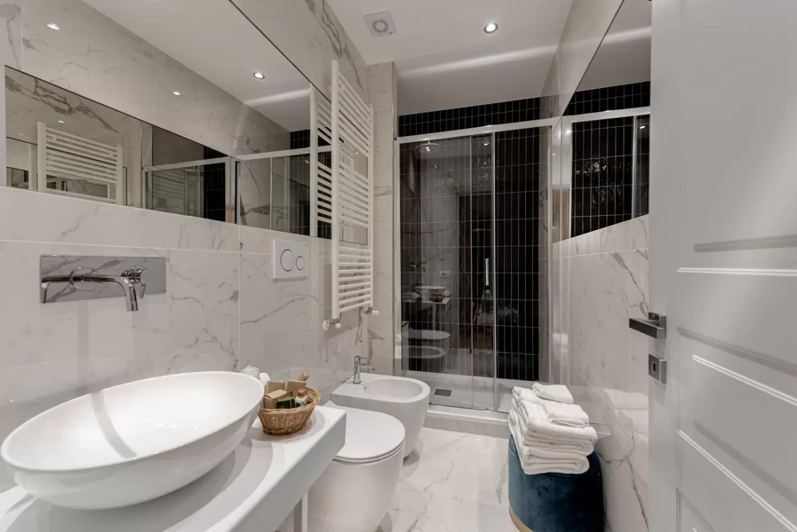 Property building, Bathroom in PALAZZO DEL CAPITANO Wellness & Relais - Luxury Borgo Capitano Collection