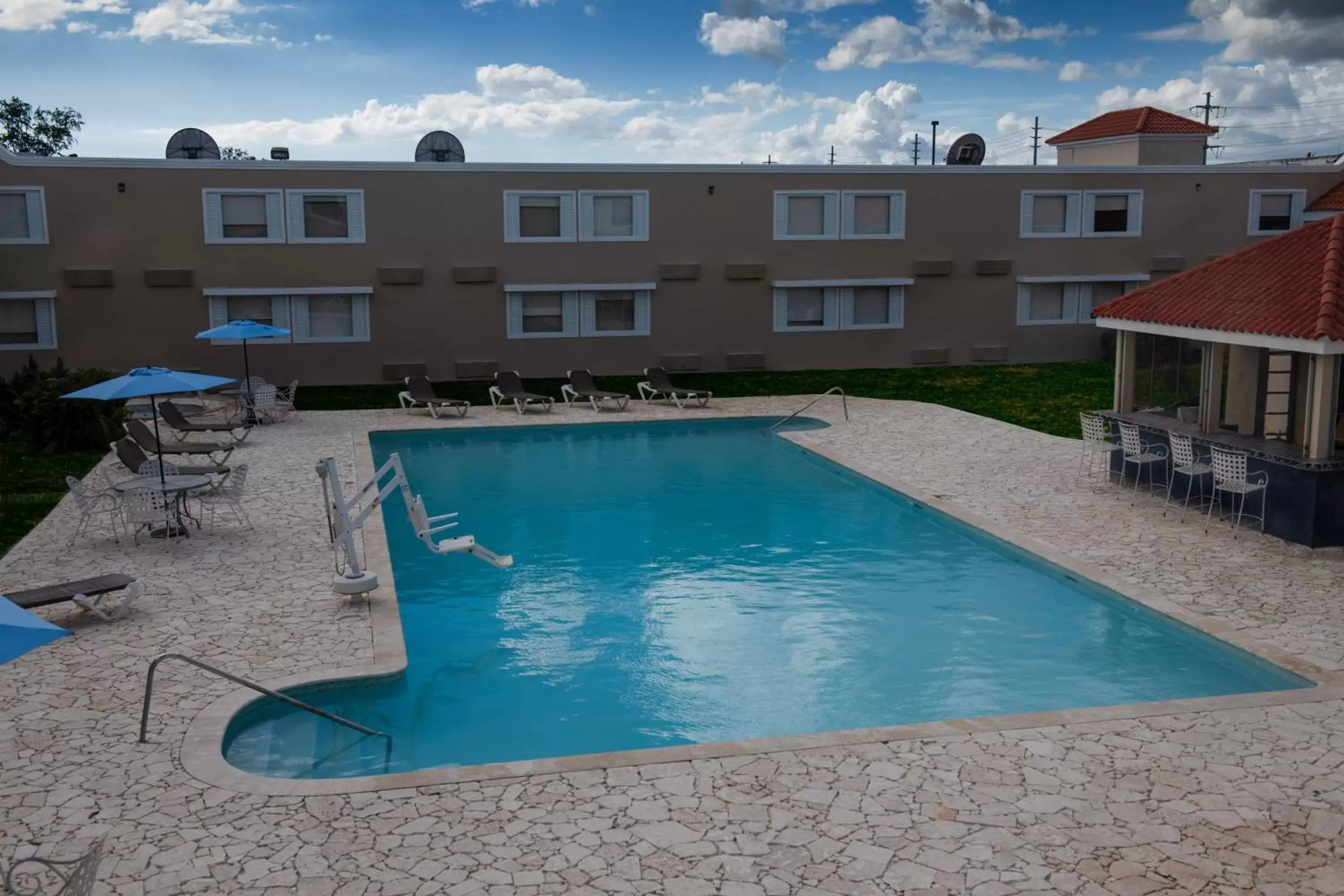 Pool view, Swimming Pool in Caribe Hotel Ponce