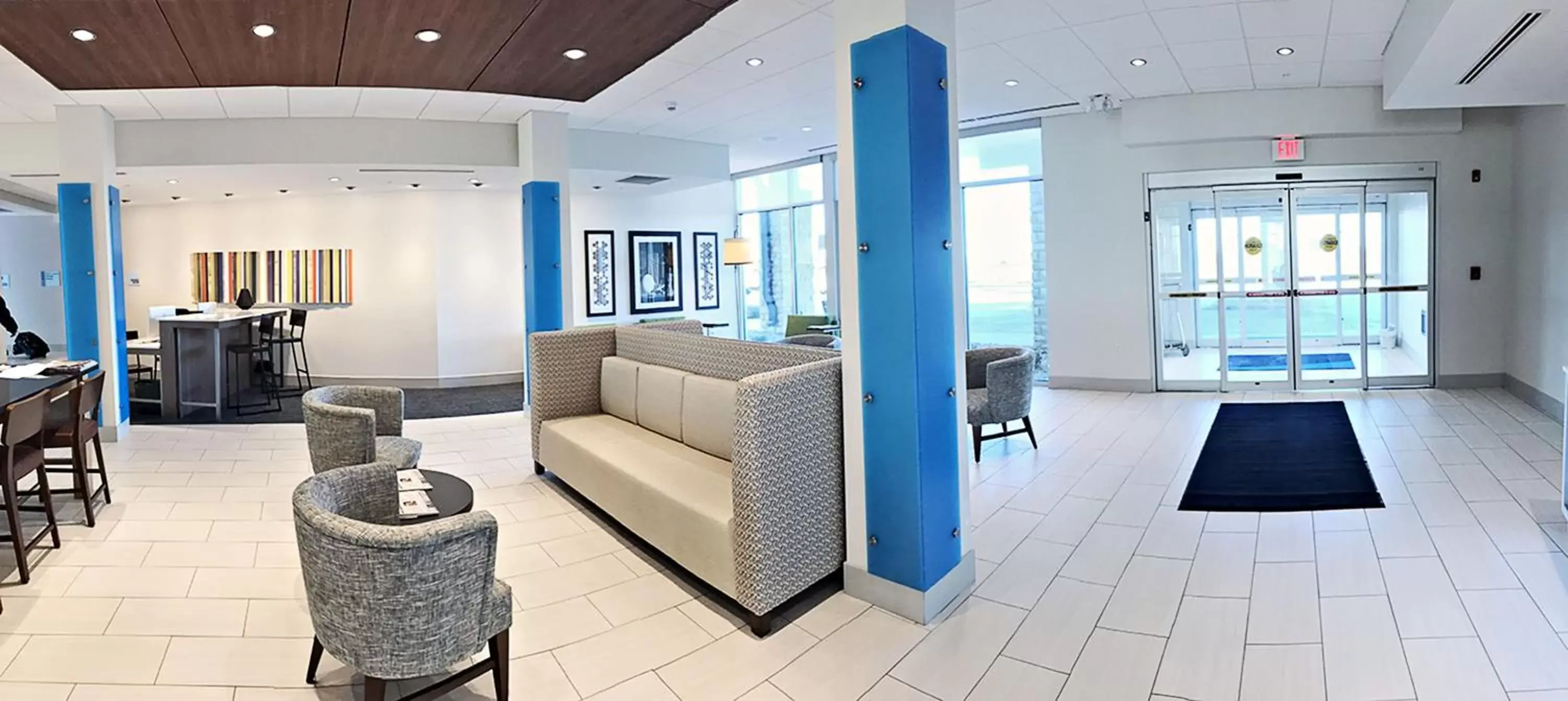 Lobby or reception, Seating Area in Holiday Inn Express & Suites - Rantoul, an IHG Hotel