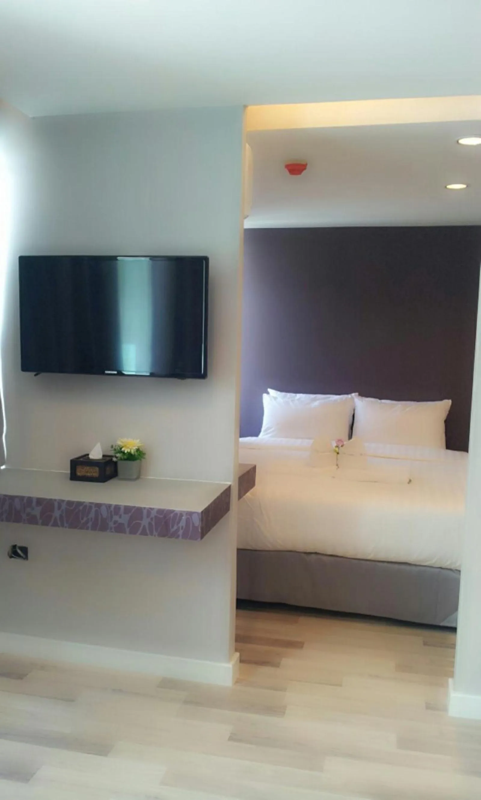 Photo of the whole room, Bed in Nantra Ploenchit hotel