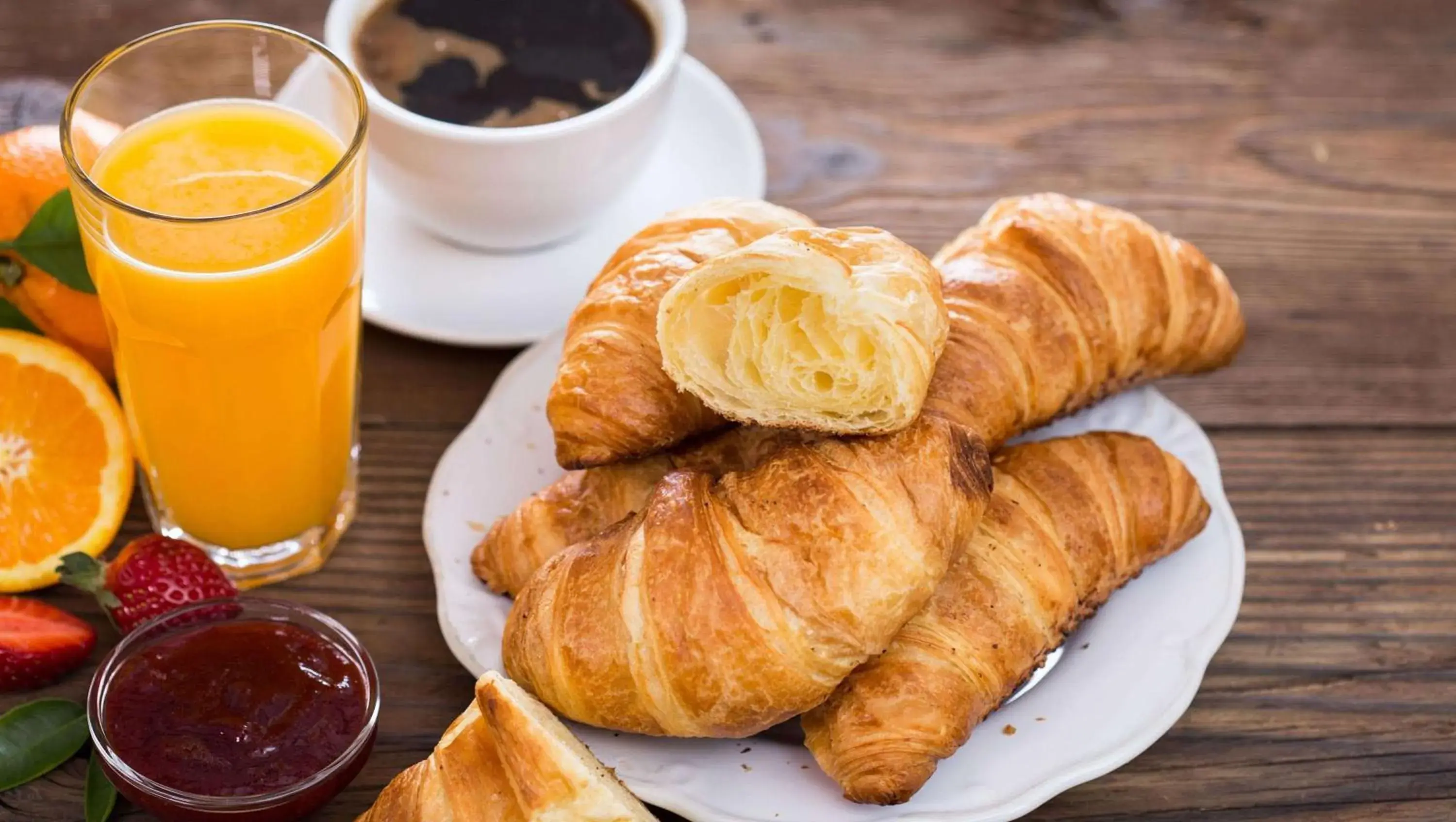 Breakfast in Magnuson Hotel Mountain View Breakfast in Magnuson Hotel Mountain View