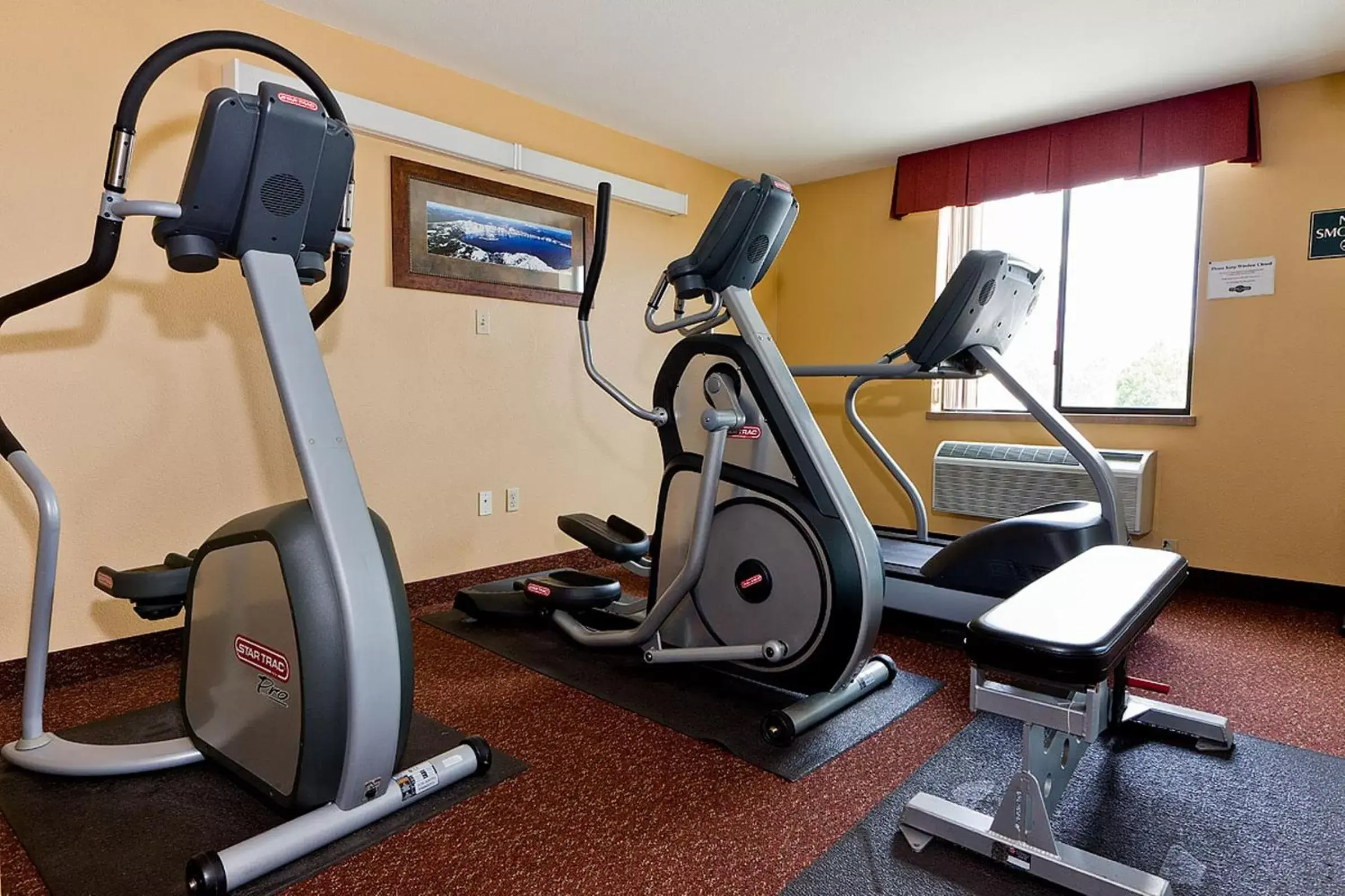 Fitness centre/facilities, Fitness Center/Facilities in The Portlander Inn and Marketplace