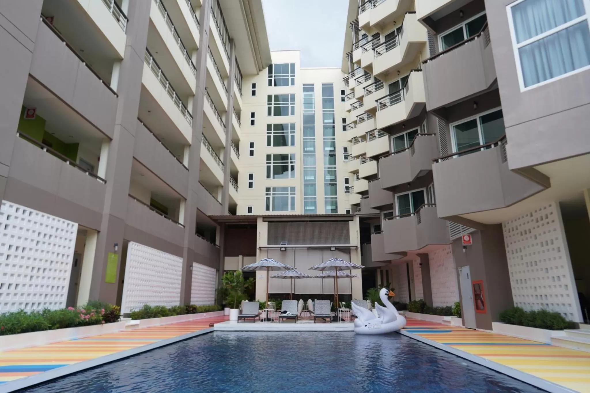 Silathip Huahin Serviced Apartment & Hotel