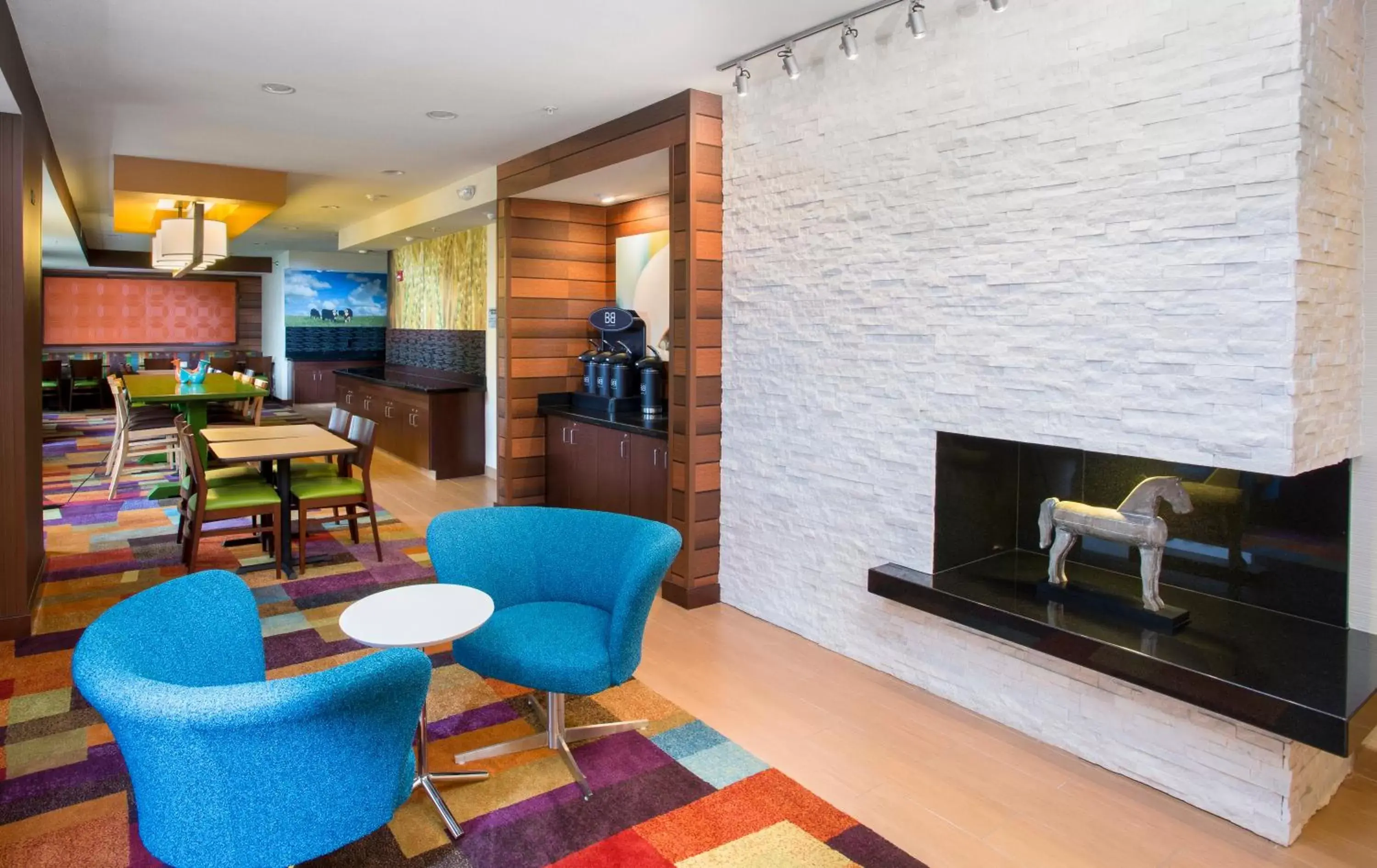 Lobby or reception in Fairfield Inn & Suites by Marriott Quincy