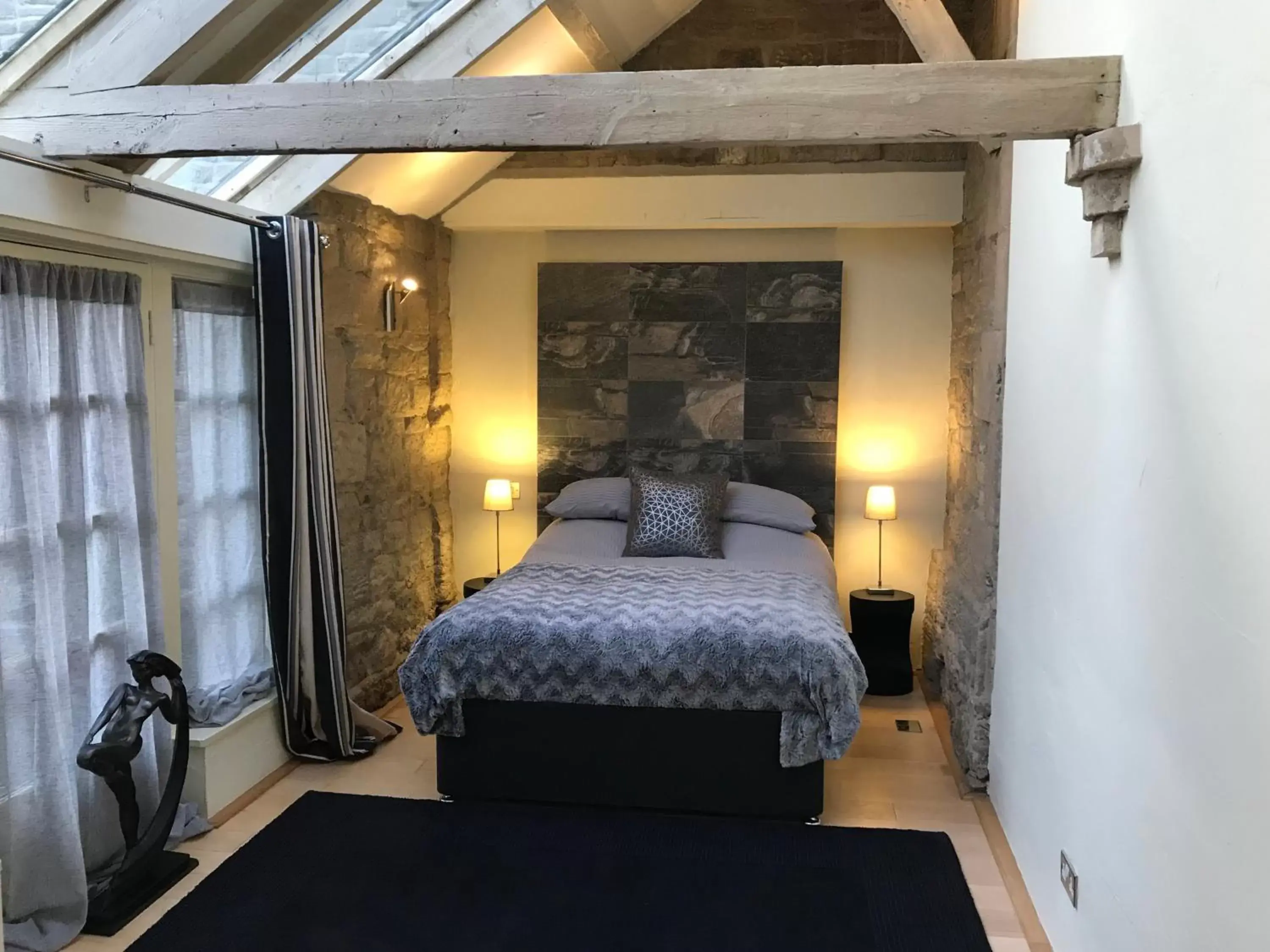 Bedroom, Bed in Hemples Lodge