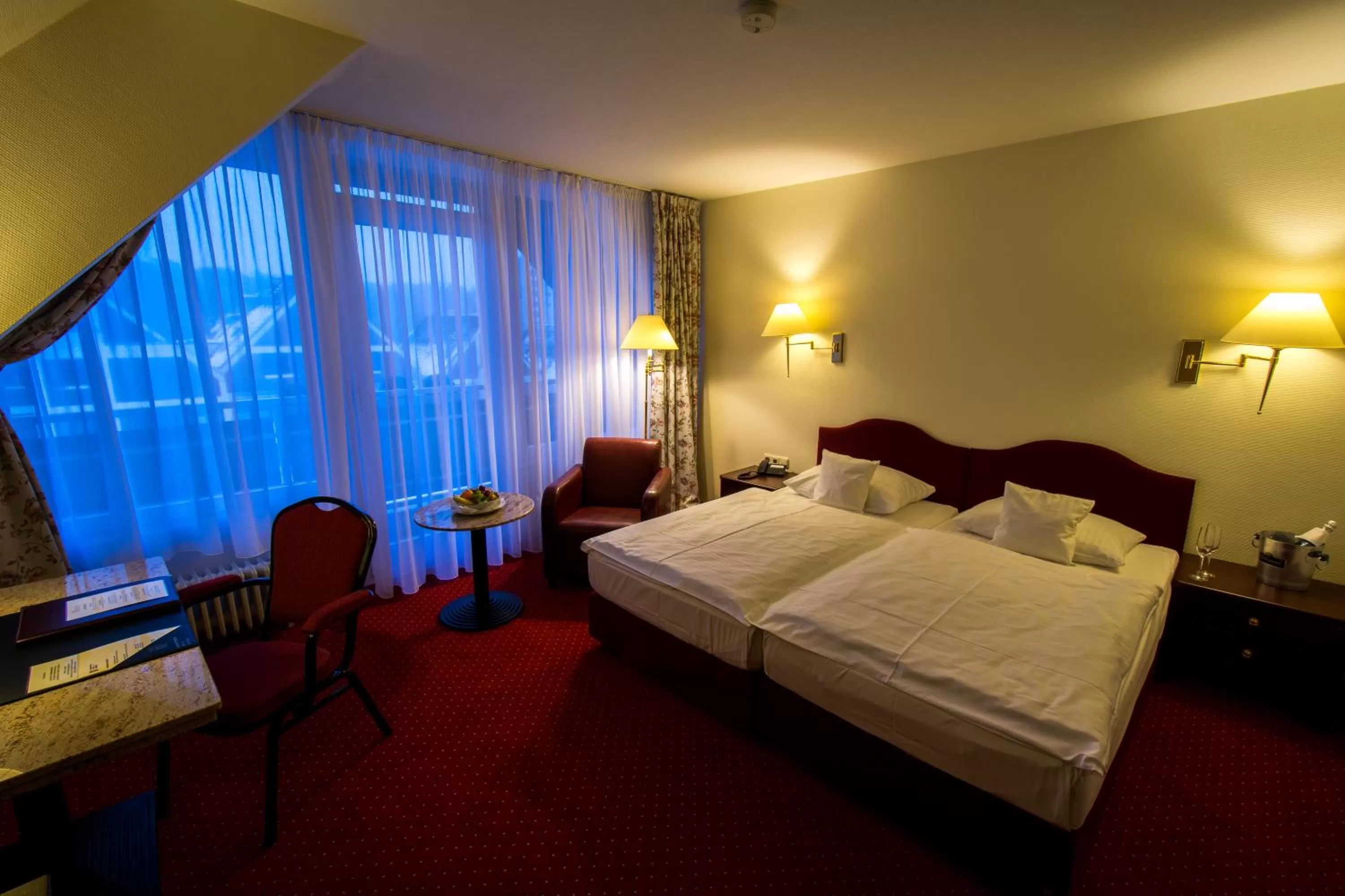 Photo of the whole room, Bed in Sachsenwald Hotel Reinbek