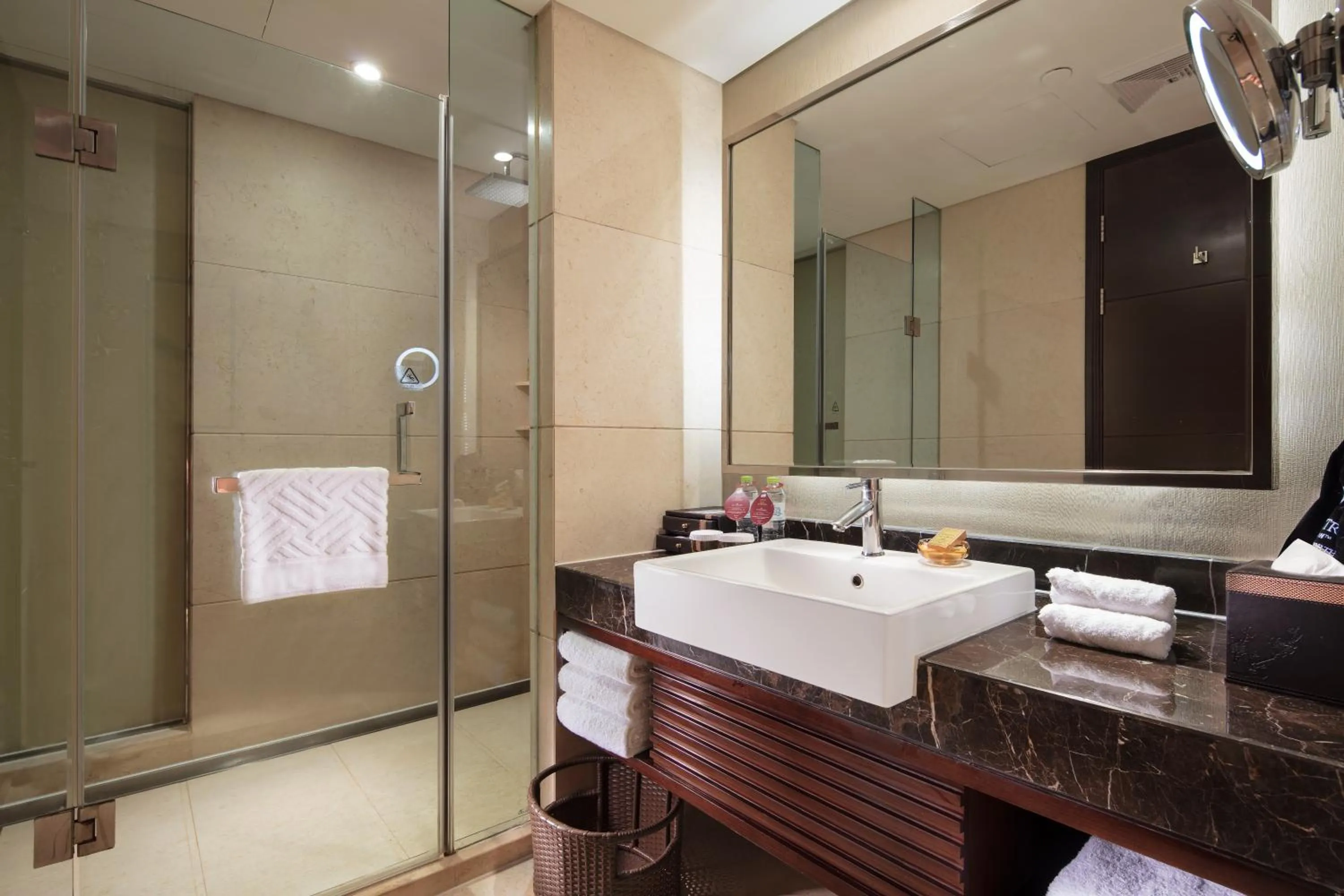 Bathroom in DoubleTree by Hilton Chongqing - Guanyinqiao railway station