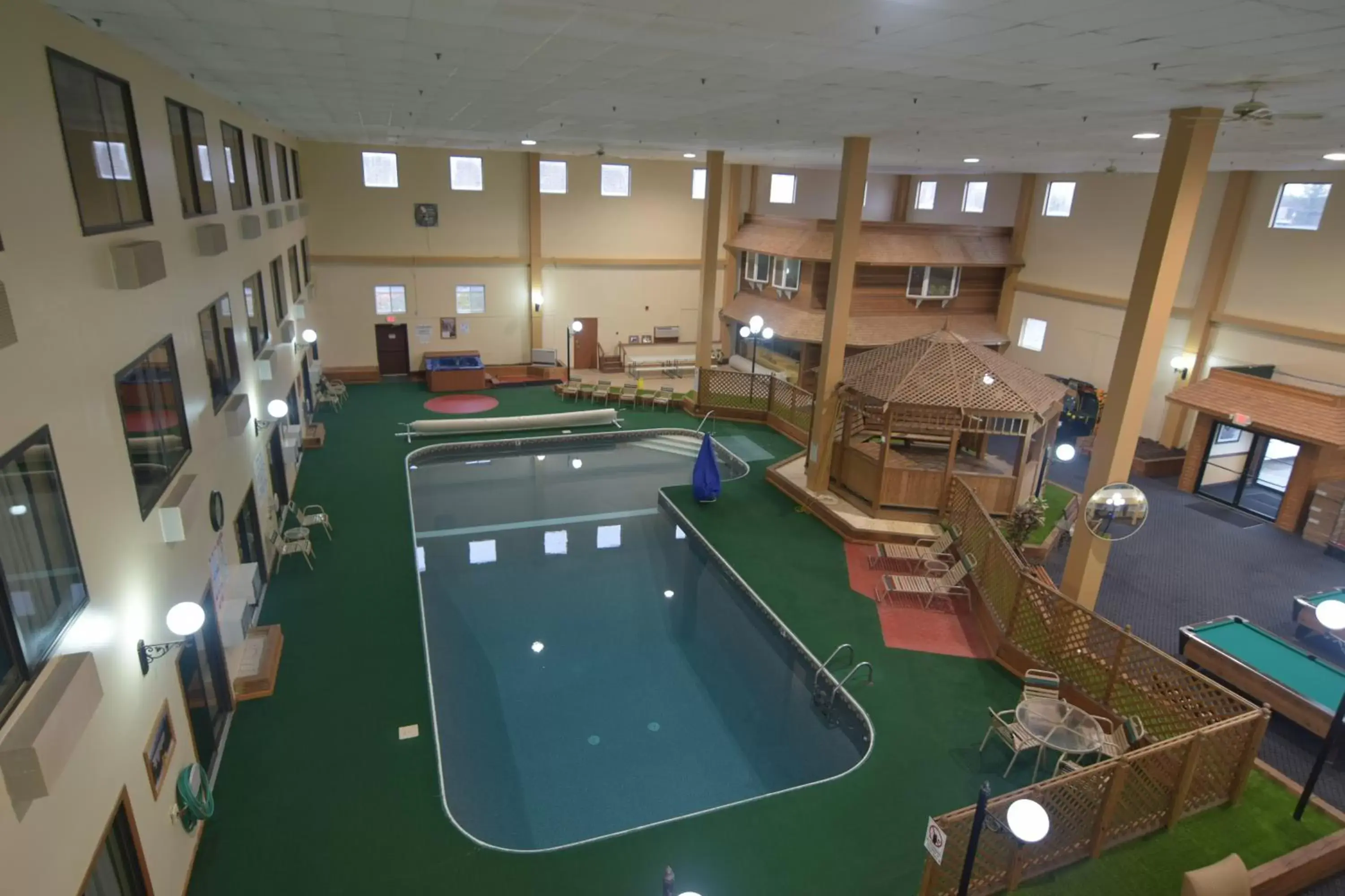 Swimming pool, Pool View in Katahdin Inn & Suites