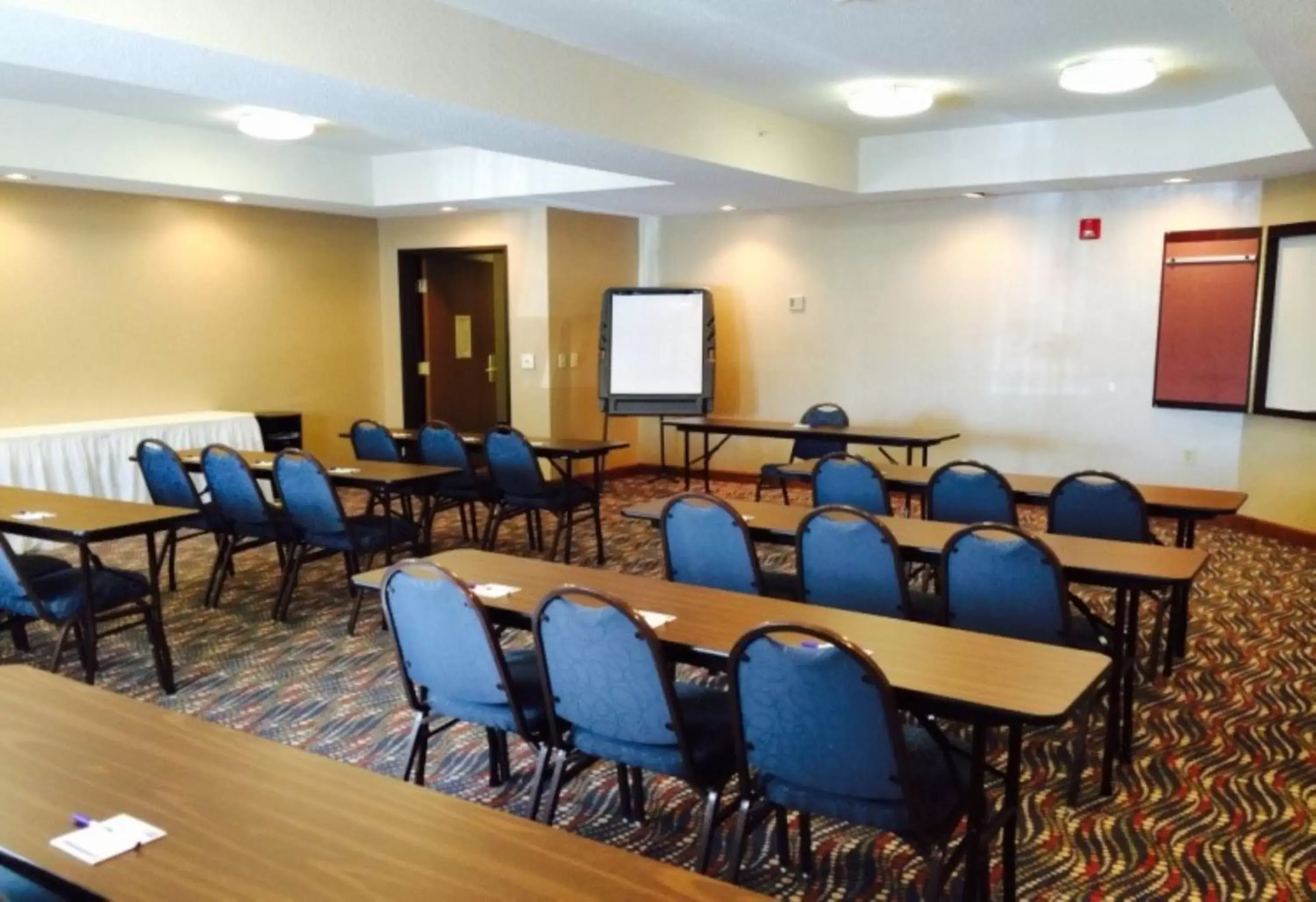 Meeting/conference room in Wingate by Wyndham Ashland