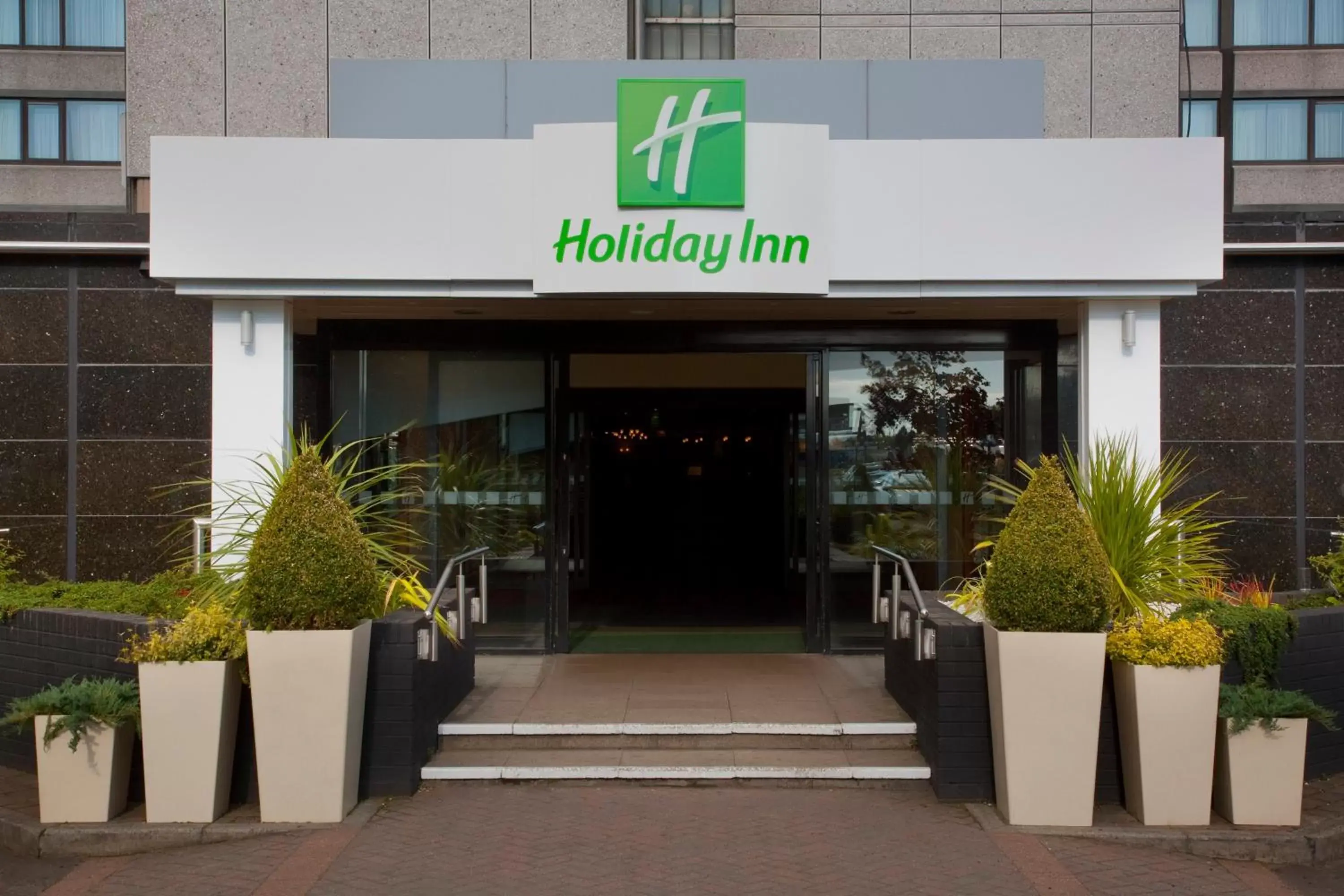 Property building in Holiday Inn - Glasgow Airport, an IHG Hotel