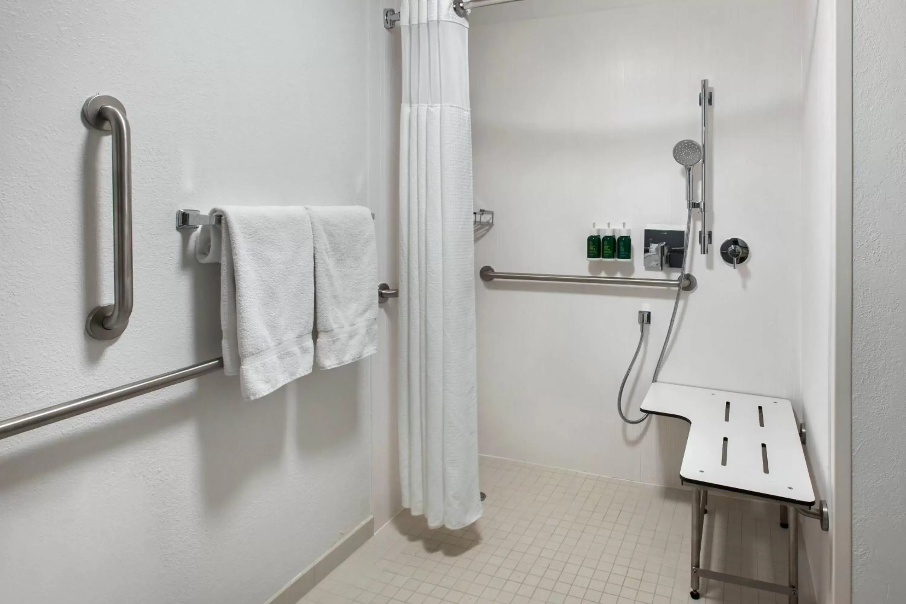 Bathroom in Courtyard by Marriott Rockville