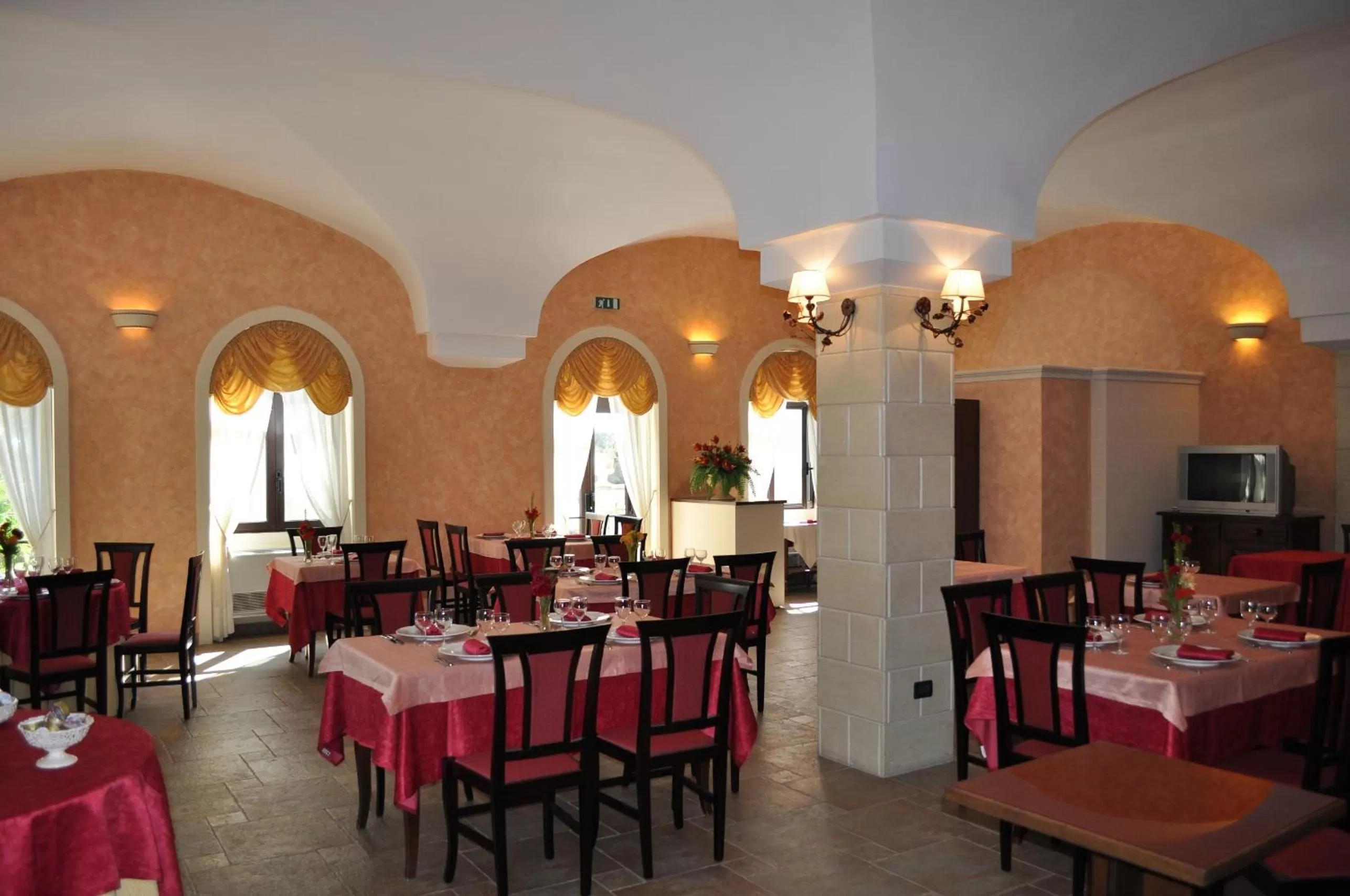 Restaurant/Places to Eat in Grikò Country Hotel