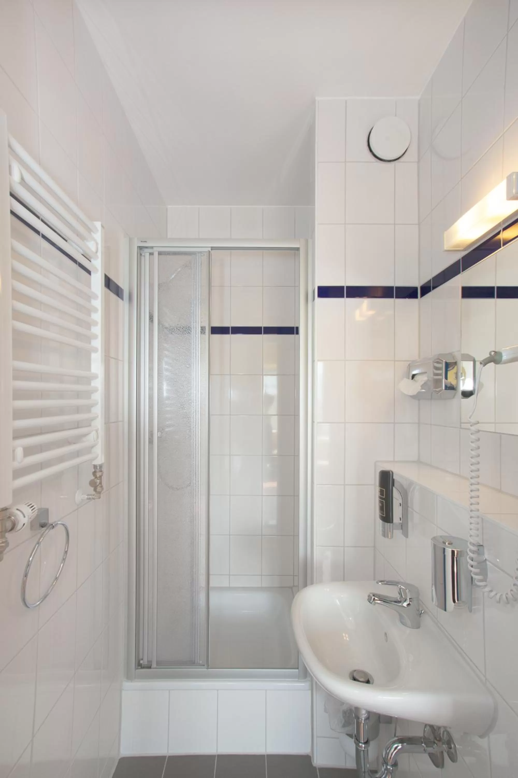 Toilet in a&o München Hauptbahnhof