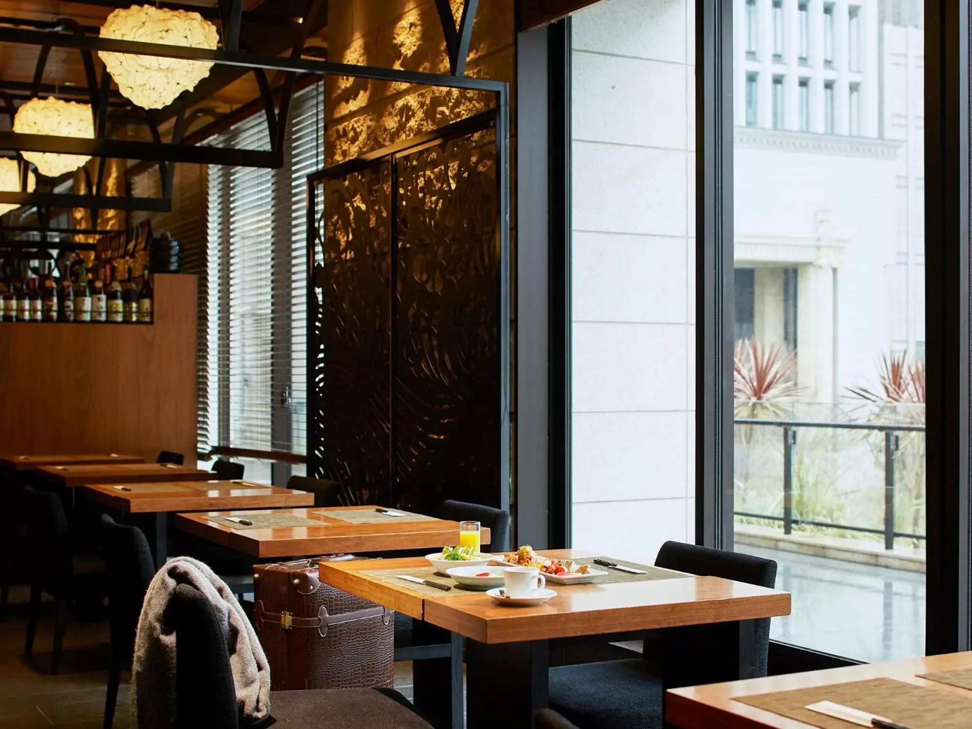 Restaurant/Places to Eat in Mitsui Garden Hotel Osaka Premier