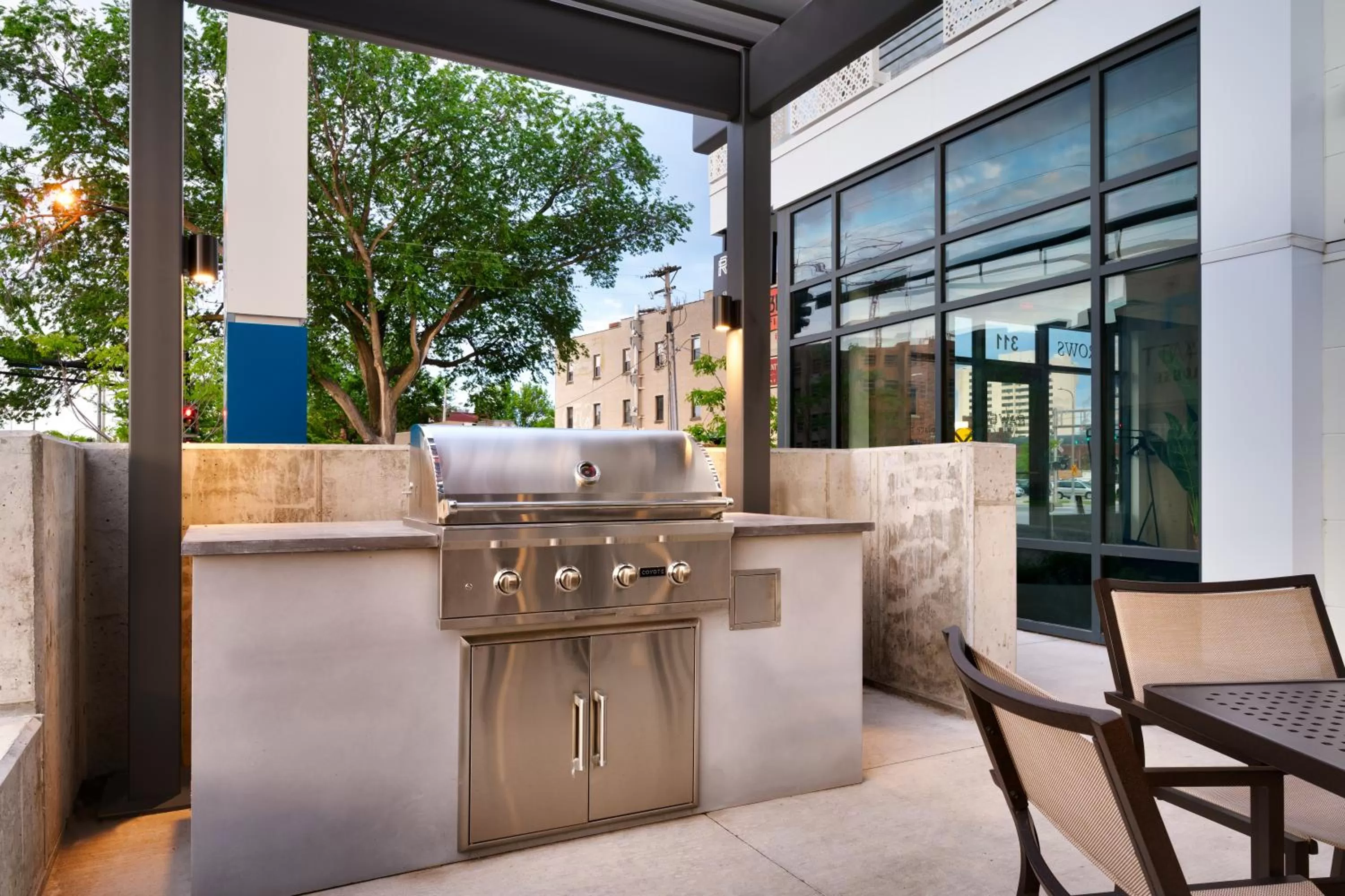 Patio in Hyatt House Rochester Mayo Clinic Area