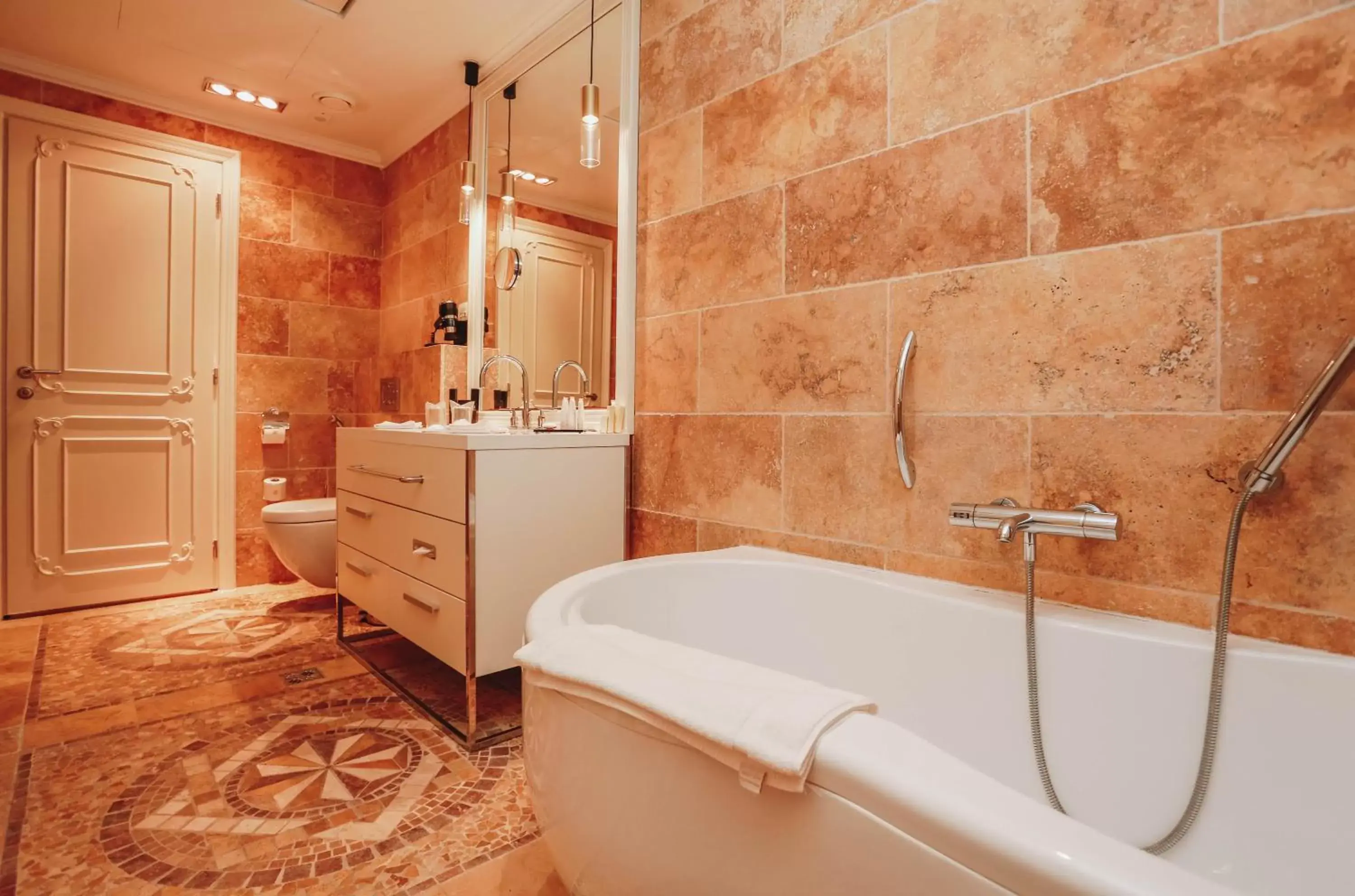 Bathroom in Splendid Conference & Spa Resort