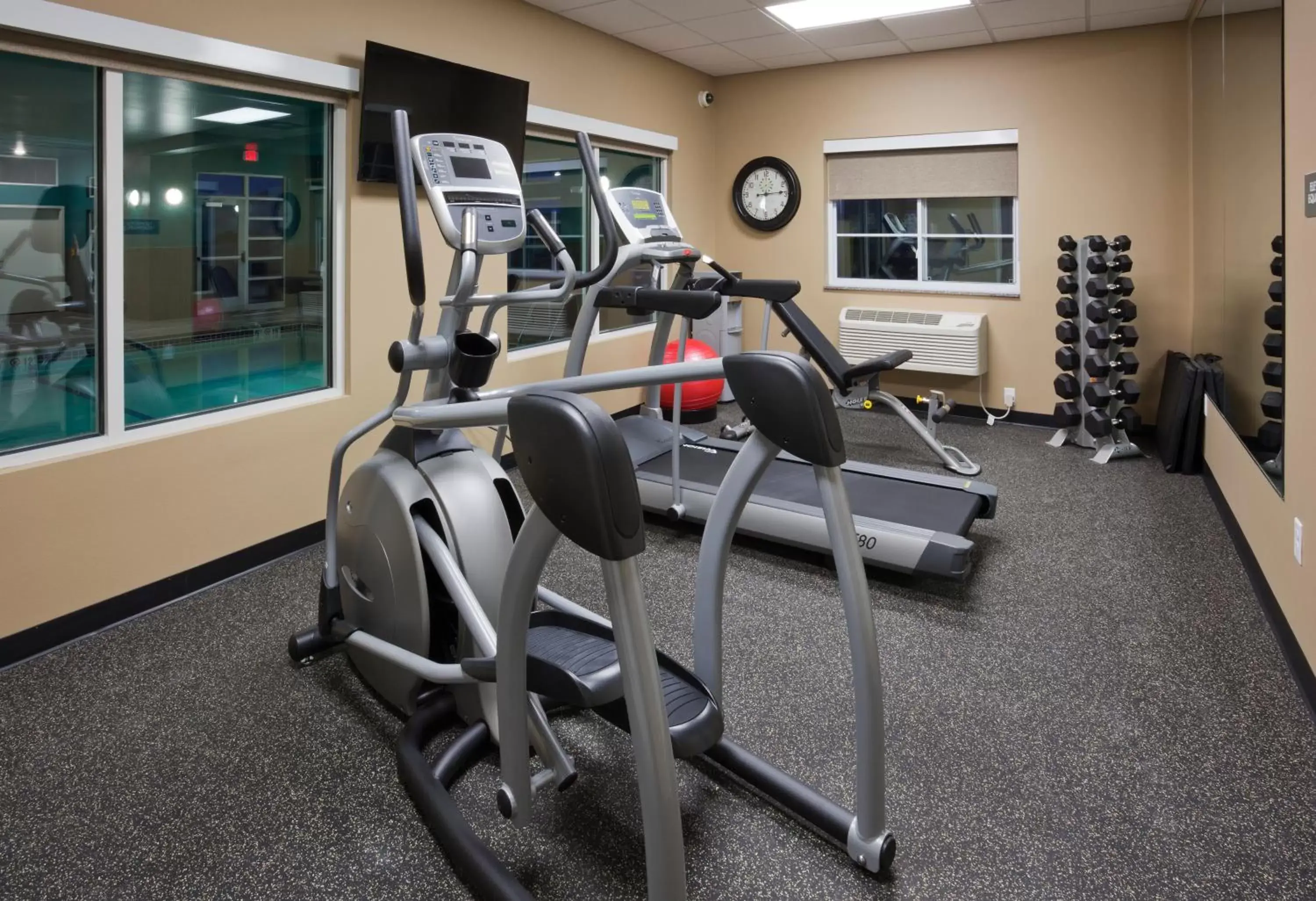 Fitness centre/facilities, Fitness Center/Facilities in GrandStay Hotel & Suites Valley City