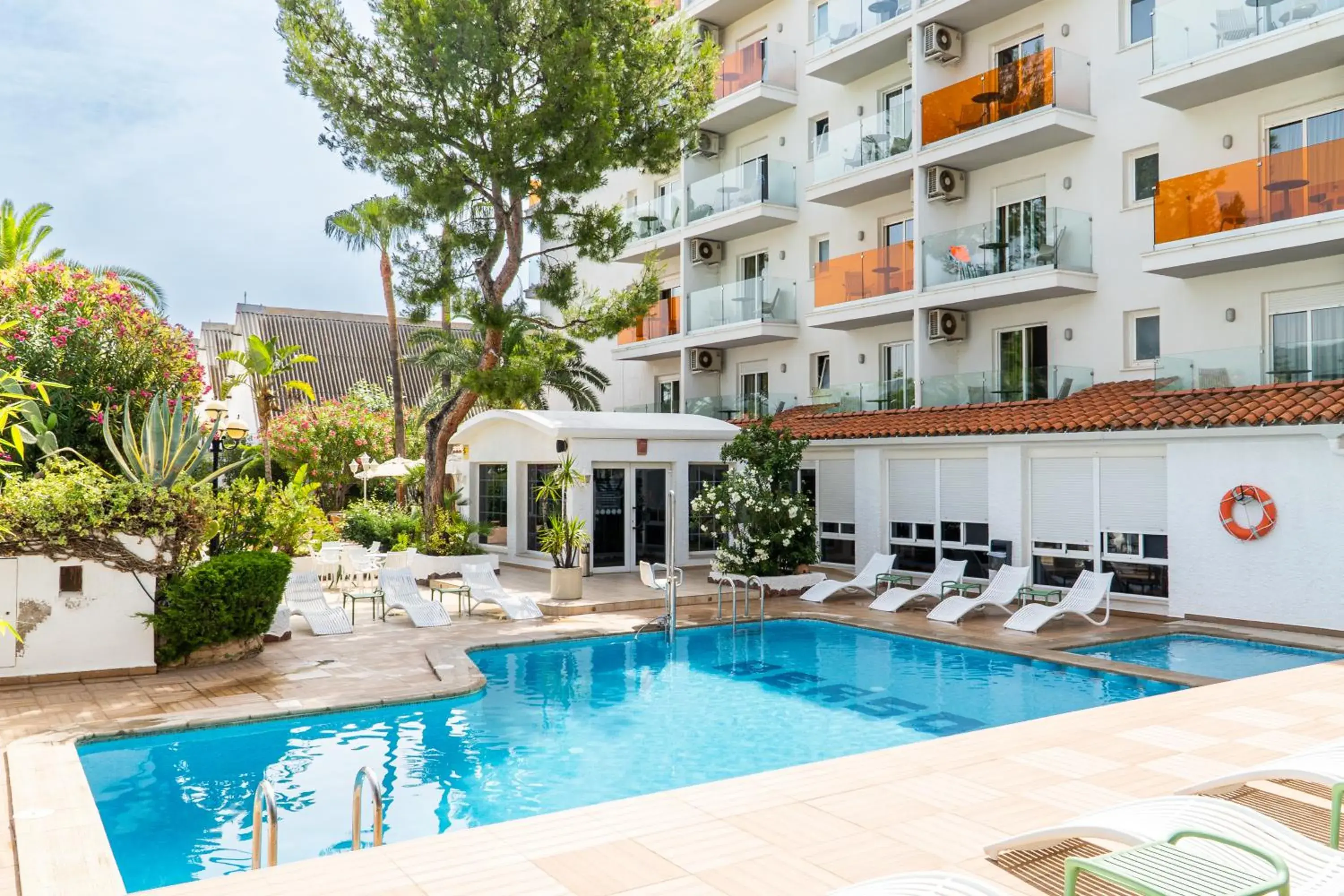 Swimming pool, Property Building in Hotel Bersoca