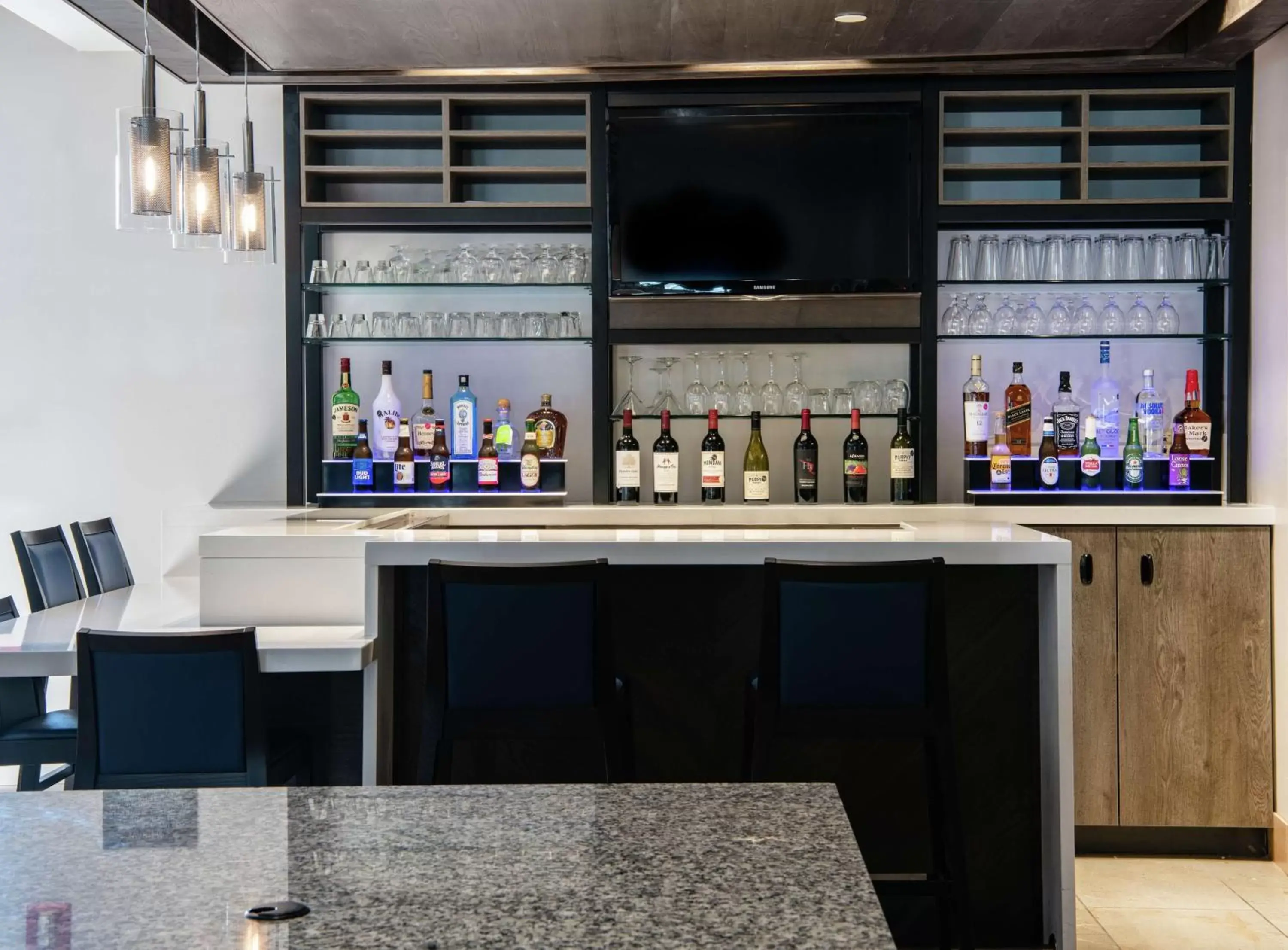 Lounge or bar in Hilton Garden Inn BWI Airport