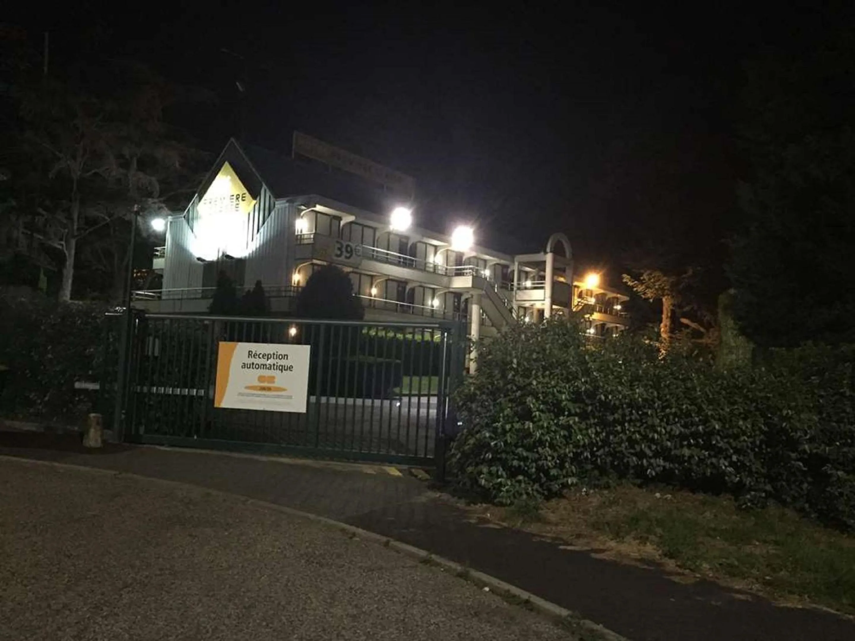 Facade/entrance in Premiere Classe St Etienne Nord Villars