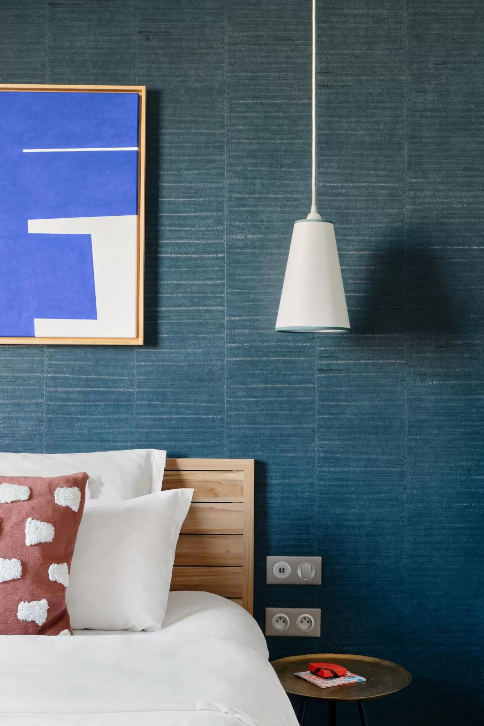 Decorative detail, Bed in Edgar Suites Expo Paris Porte de Versailles