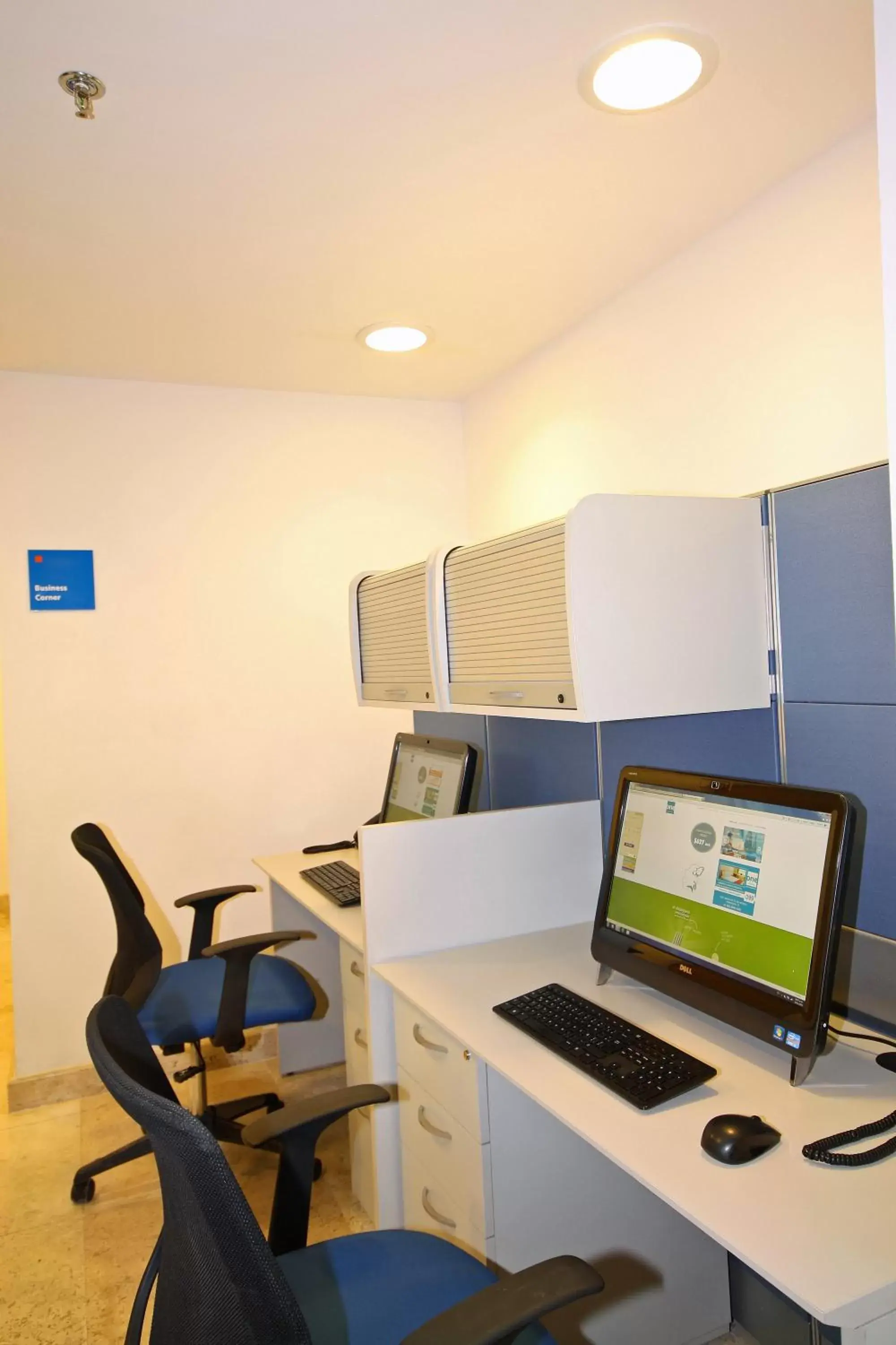 Business facilities in One Ciudad del Carmen Concordia