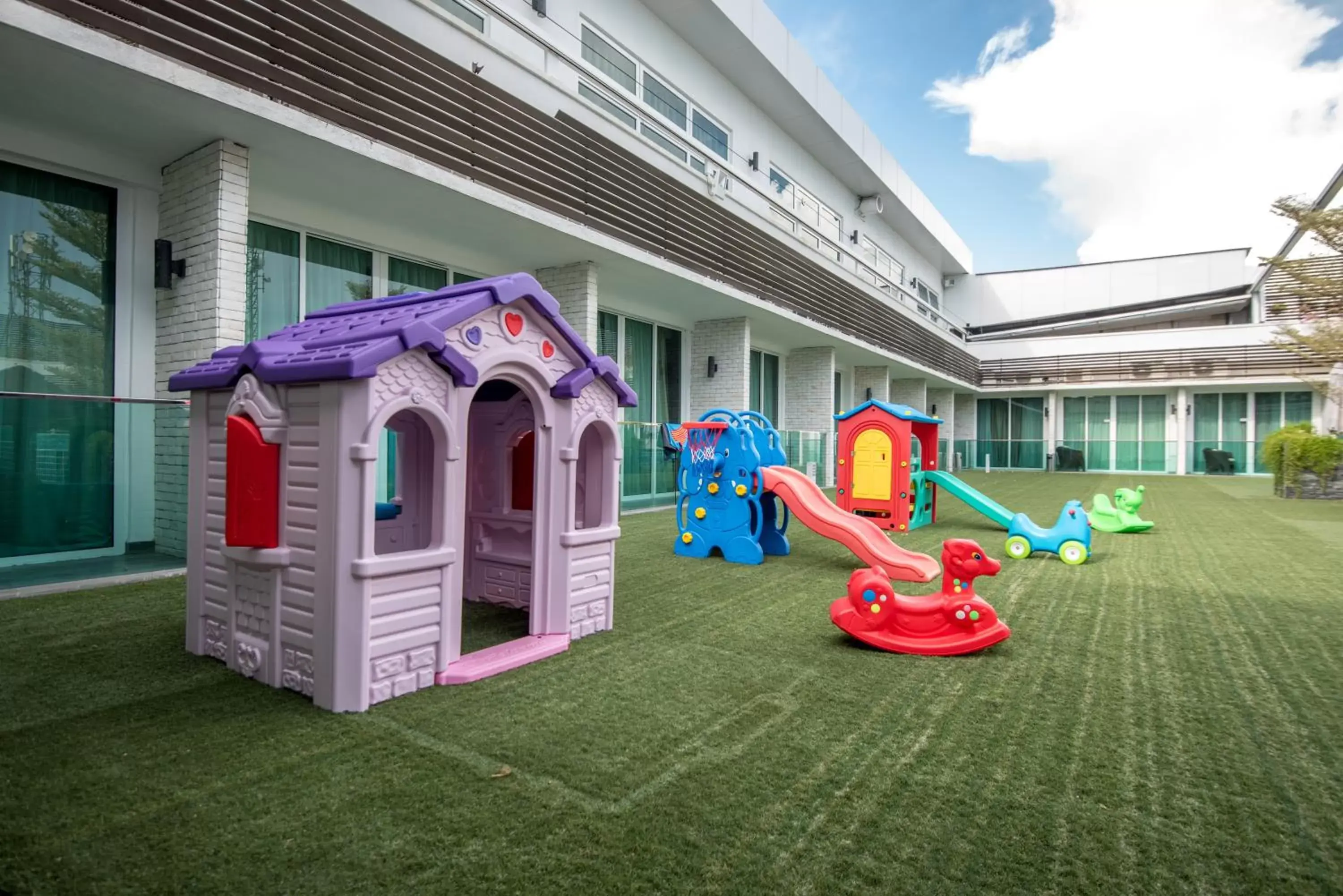 Activities, Children's Play Area in Hotel Sfera