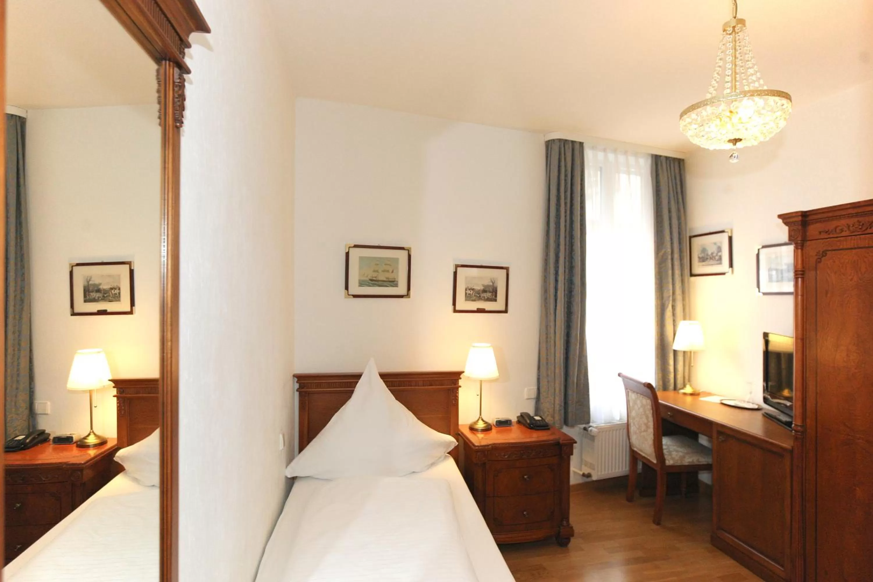 Decorative detail in Hotel Rathausglöckel