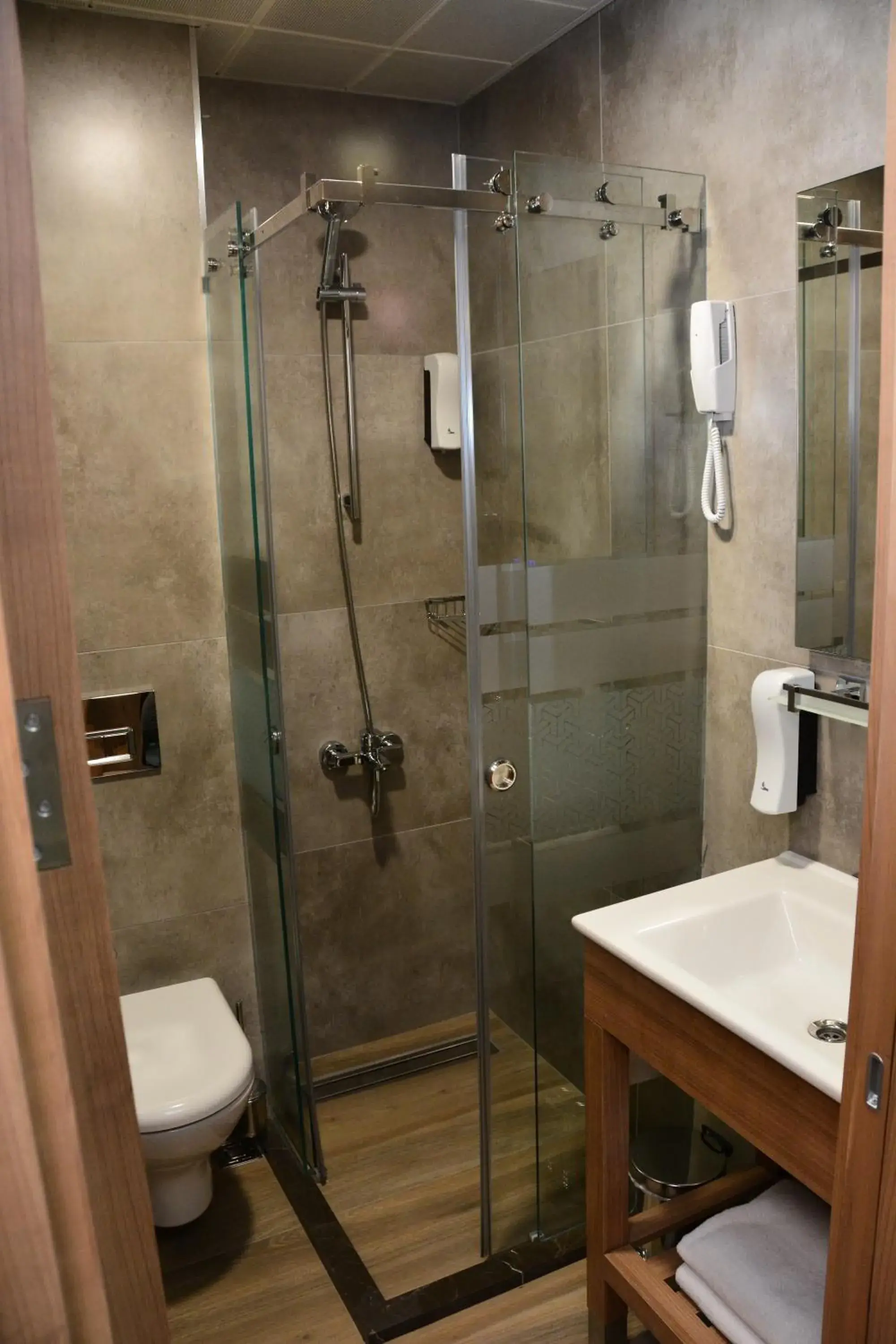 Bathroom in RADAR HOTEL